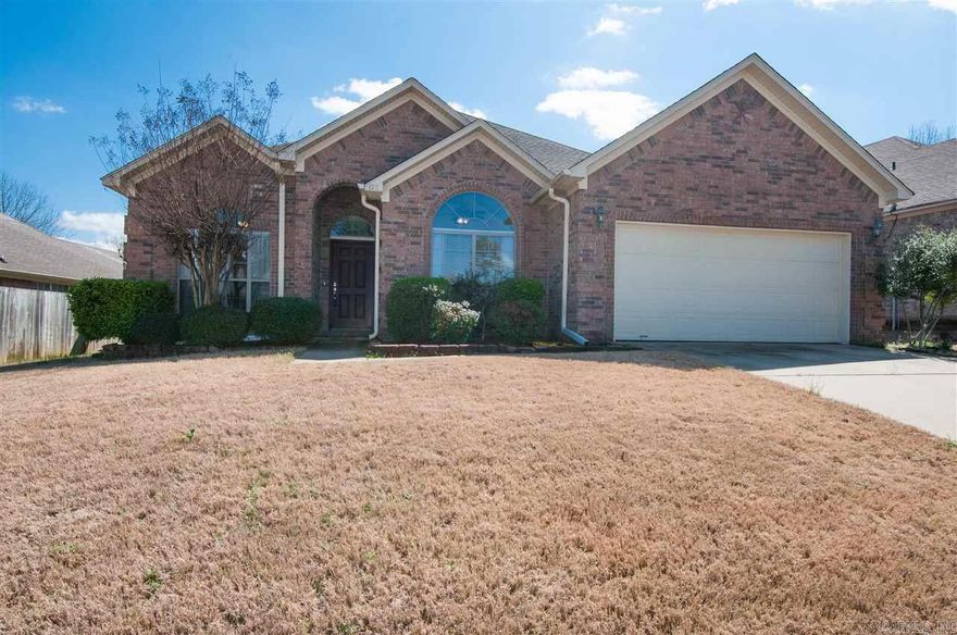 Fabulous one level brick home in Maumelle! Features include 4 BRs, 2 baths, open floor plan great for entertaining! Kitchen has granite counter tops, travertine back splash, large island, huge breakfast bar & skylight! Master suite is oversize, master bath has double vanity, spa tub & huge walk-in closet! 4th bedroom could be used as an office w/ Cathedral ceiling! Large open living room w/ fireplace and tons of natural light! Backyard is level and fully fenced!  Short walk to park and Lake Willastein!