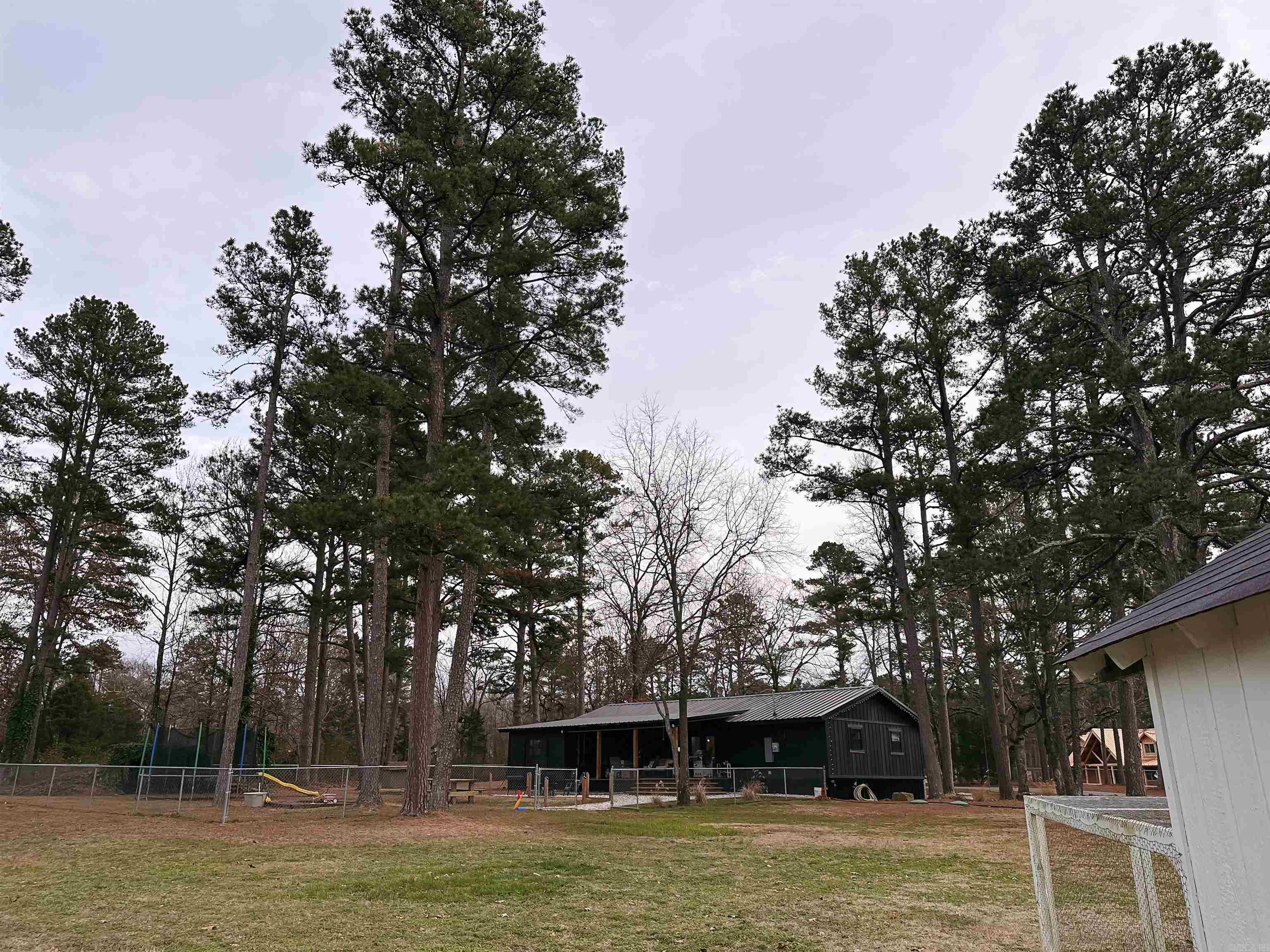 THARPS WHISPERING PINES - Residential