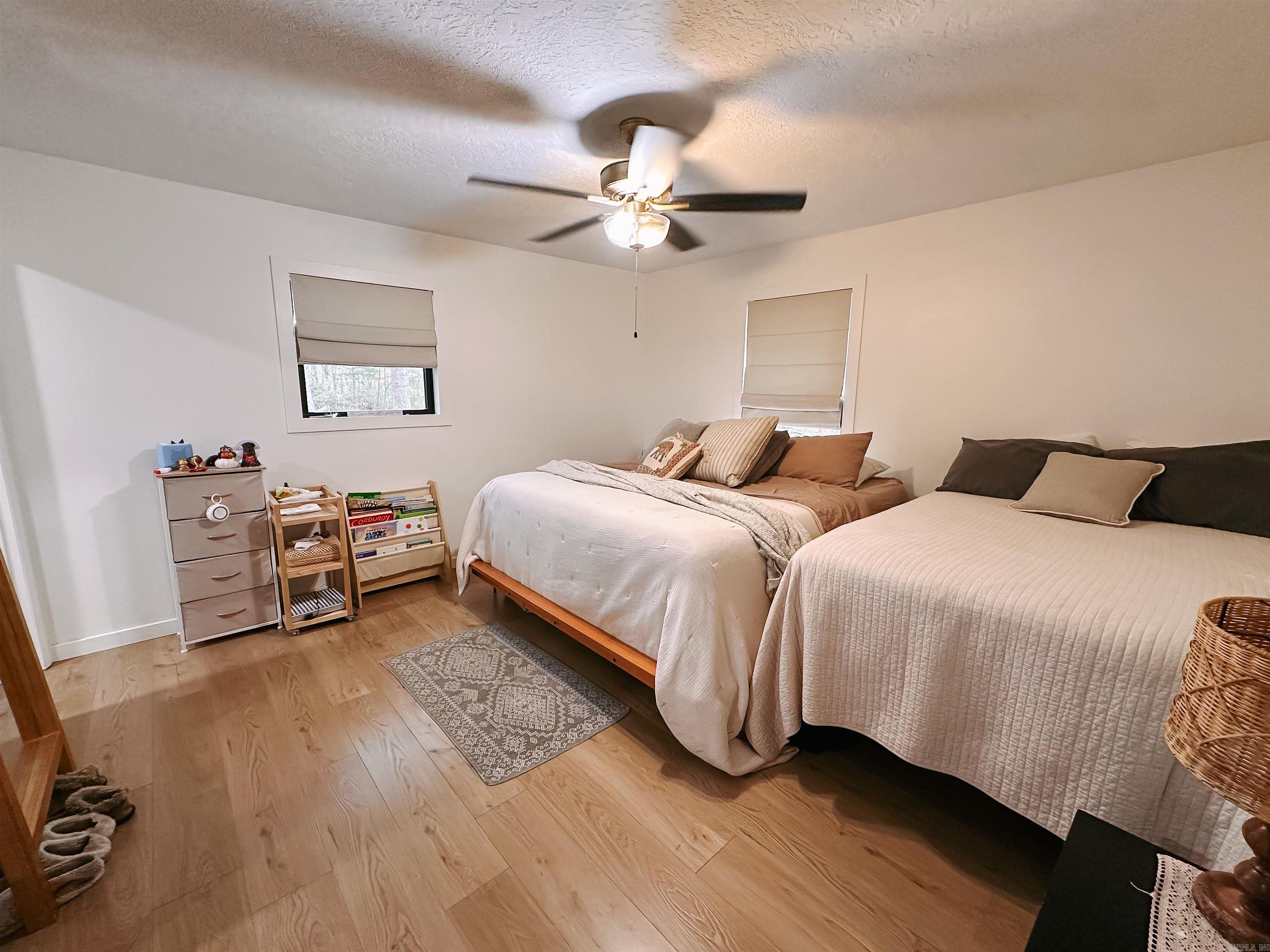 THARPS WHISPERING PINES - Residential