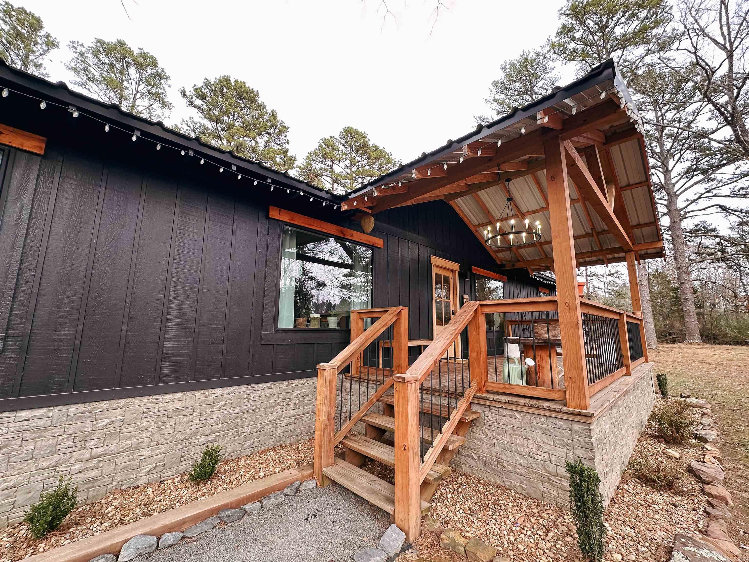 THARPS WHISPERING PINES - Residential