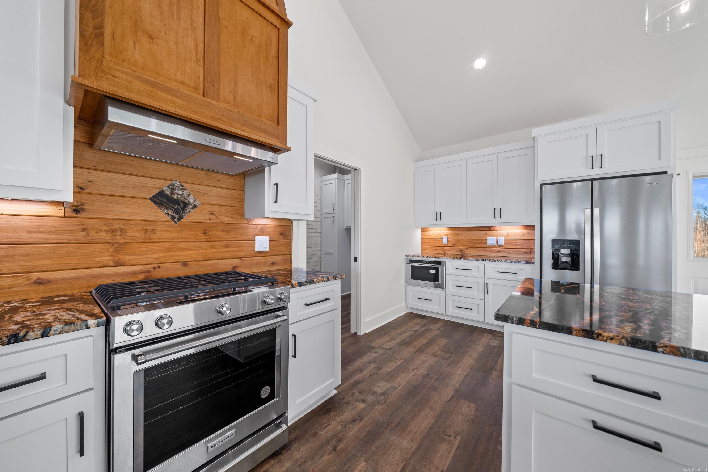 OTAZA LAKE ESTATES - Residential