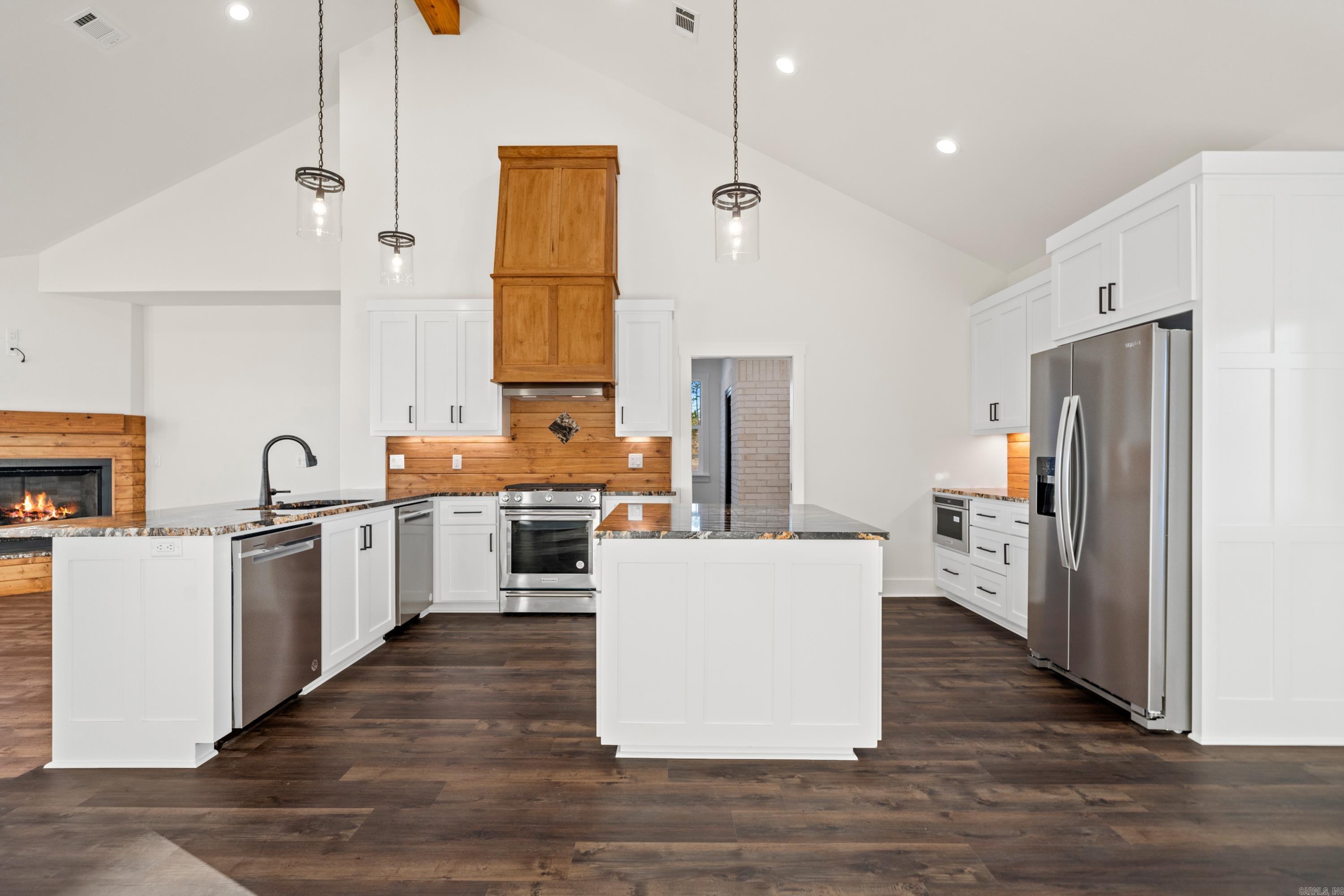 OTAZA LAKE ESTATES - Residential