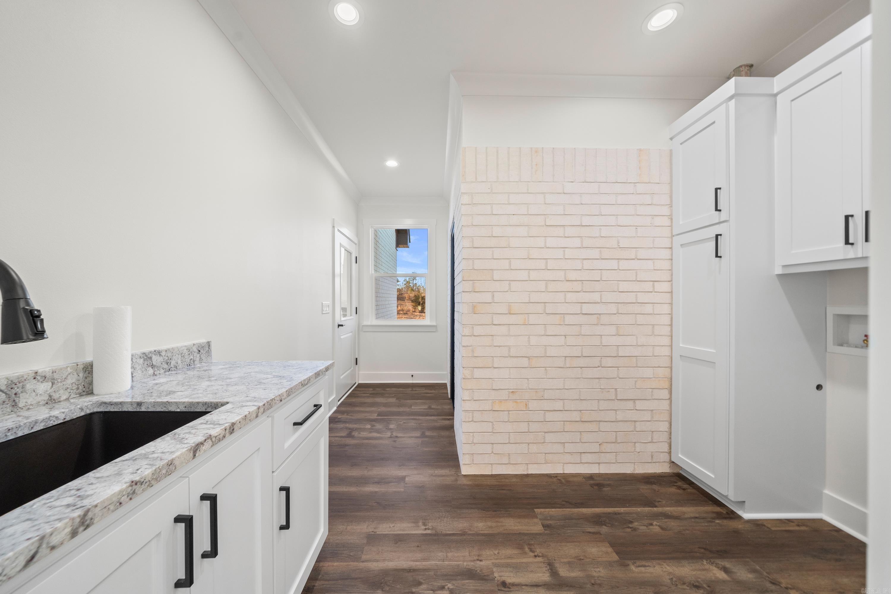 OTAZA LAKE ESTATES - Residential