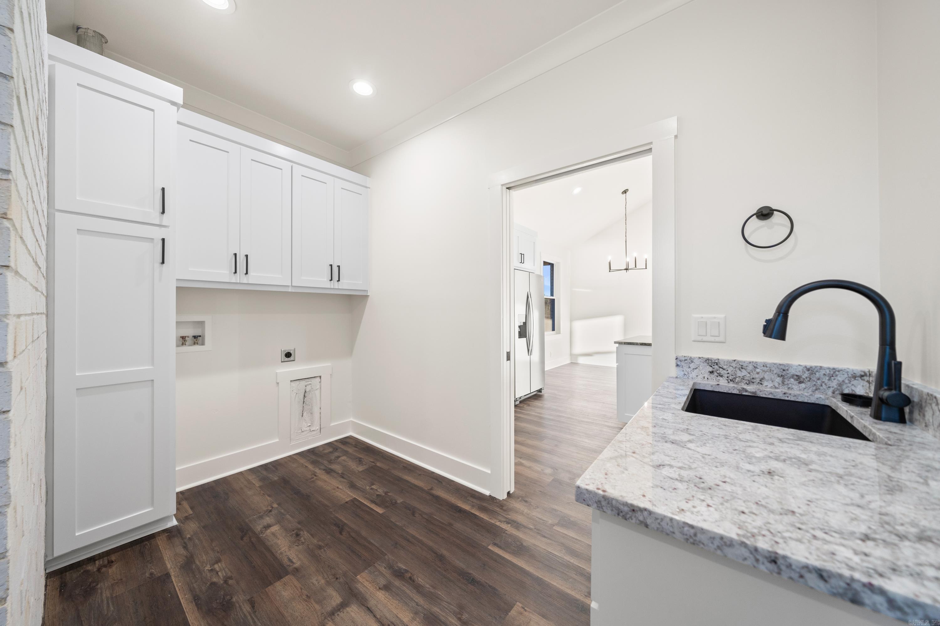 OTAZA LAKE ESTATES - Residential
