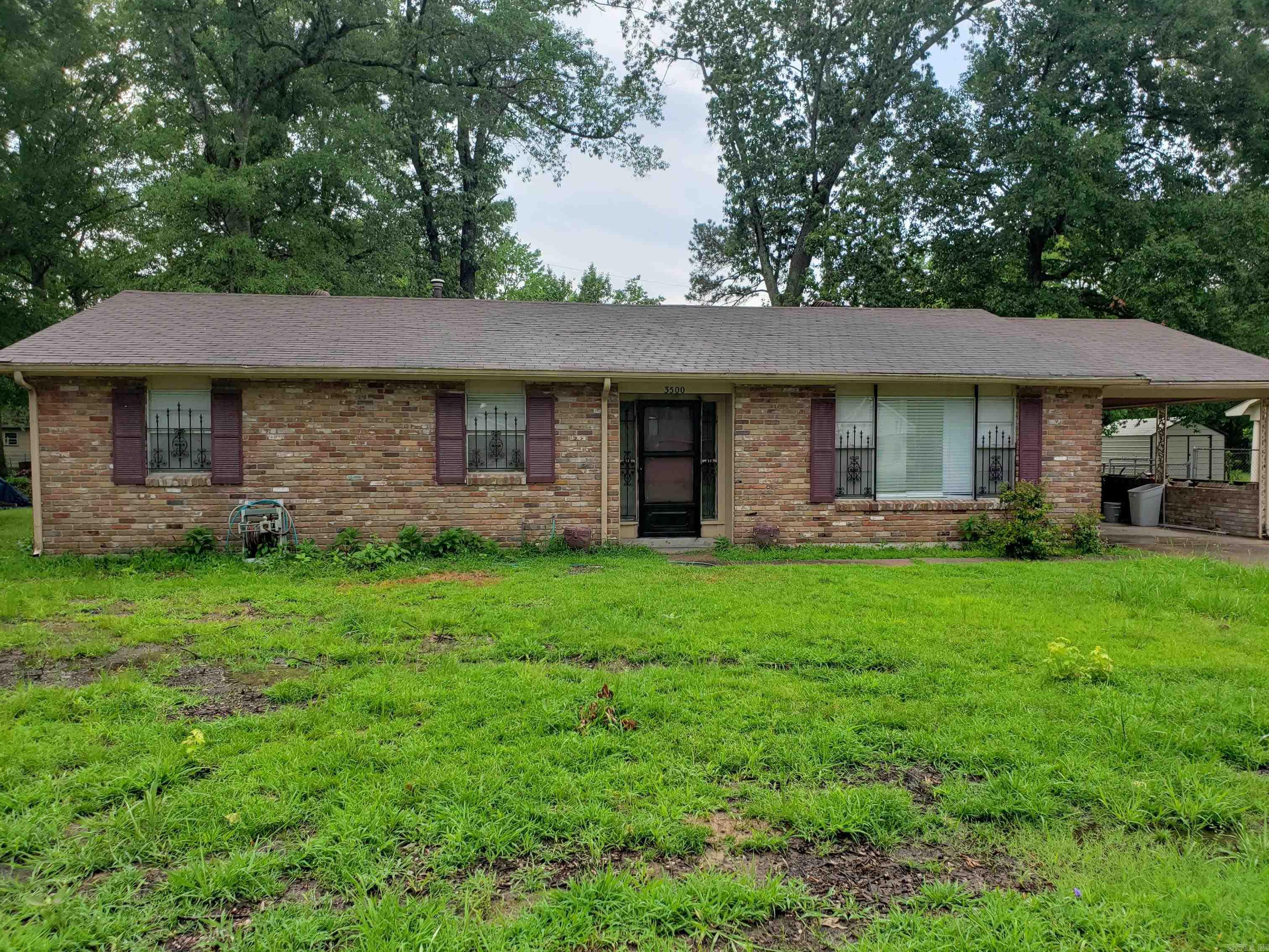 Great opportunity for a first-time home buyer. This very spacious 3 bedroom and 3 bath home and an office is move-in ready. Has newer roof and up to date flooring and a modern newly installed fireplace for your enjoyment. Please call for more details.