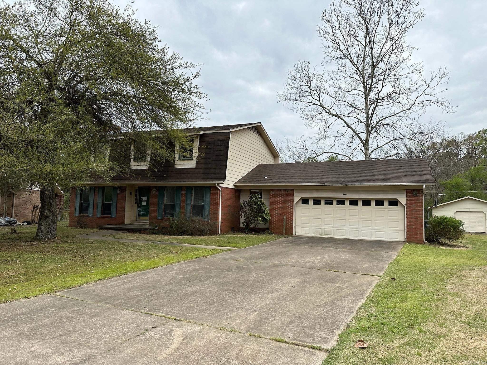 COUNTRY CLUB PARK - Residential