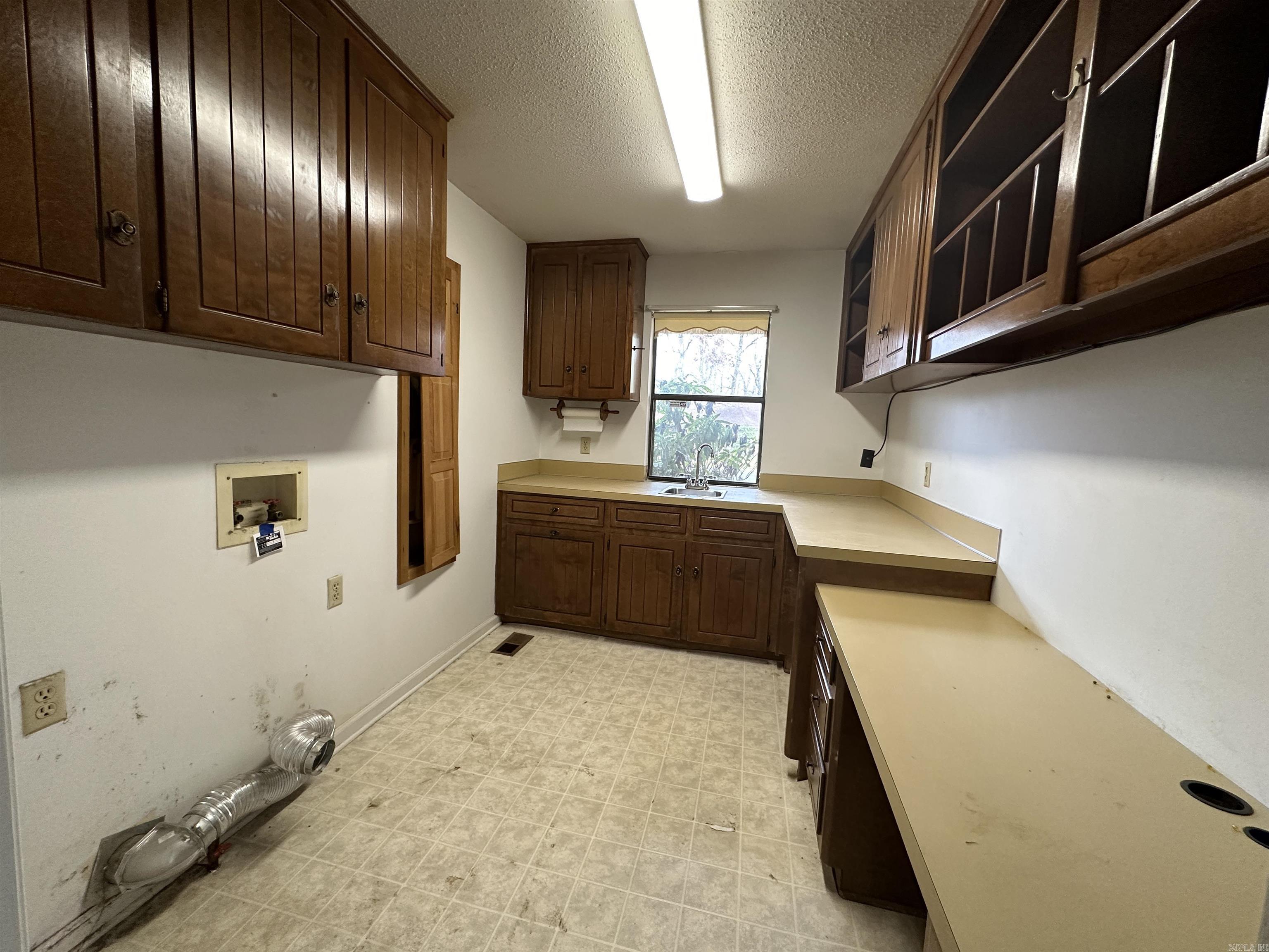 COUNTRY CLUB PARK - Residential