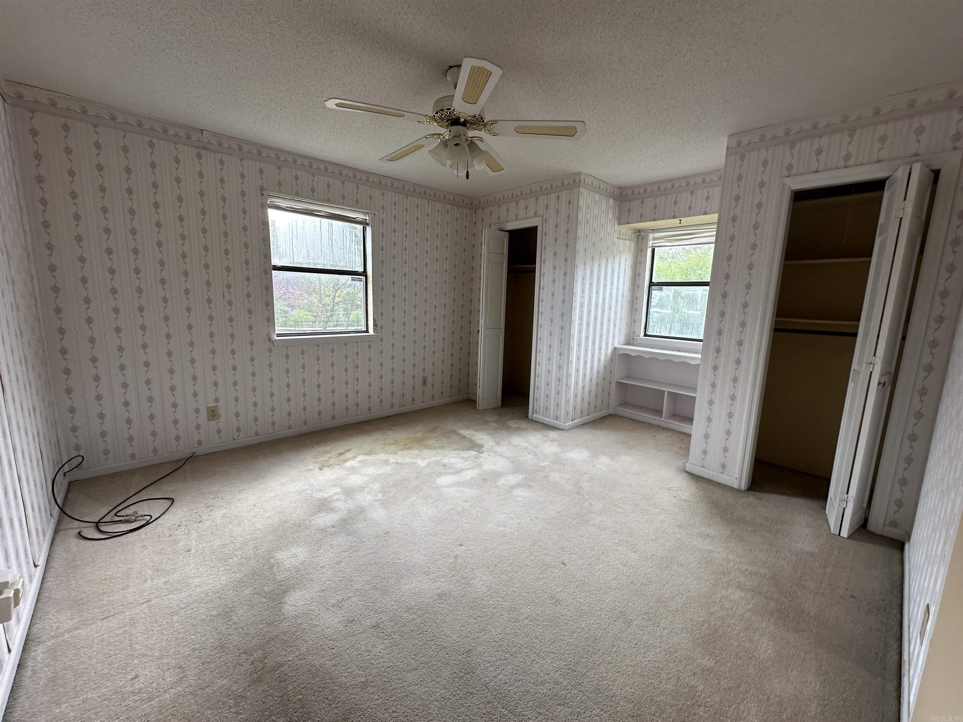 COUNTRY CLUB PARK - Residential