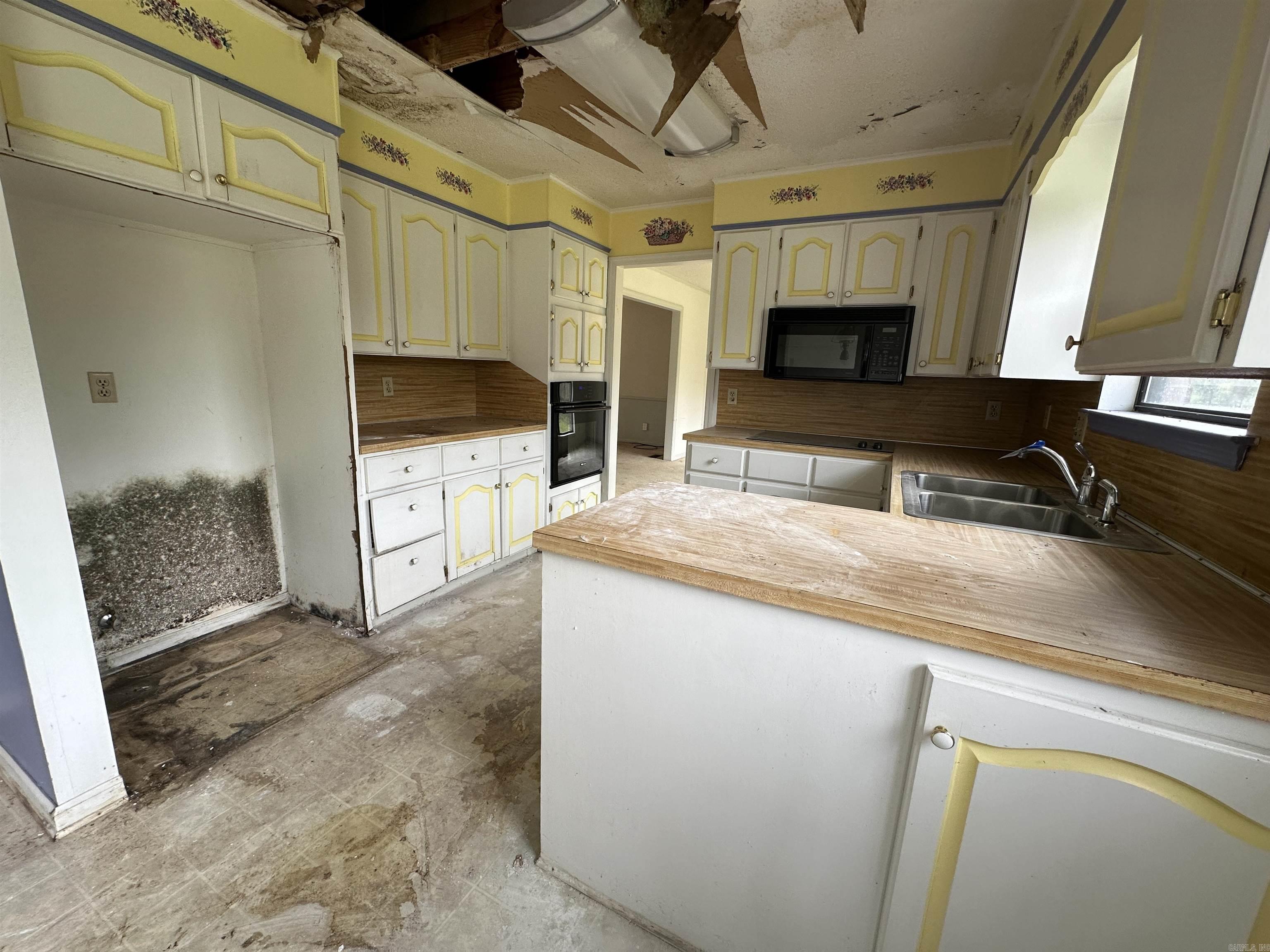 COUNTRY CLUB PARK - Residential