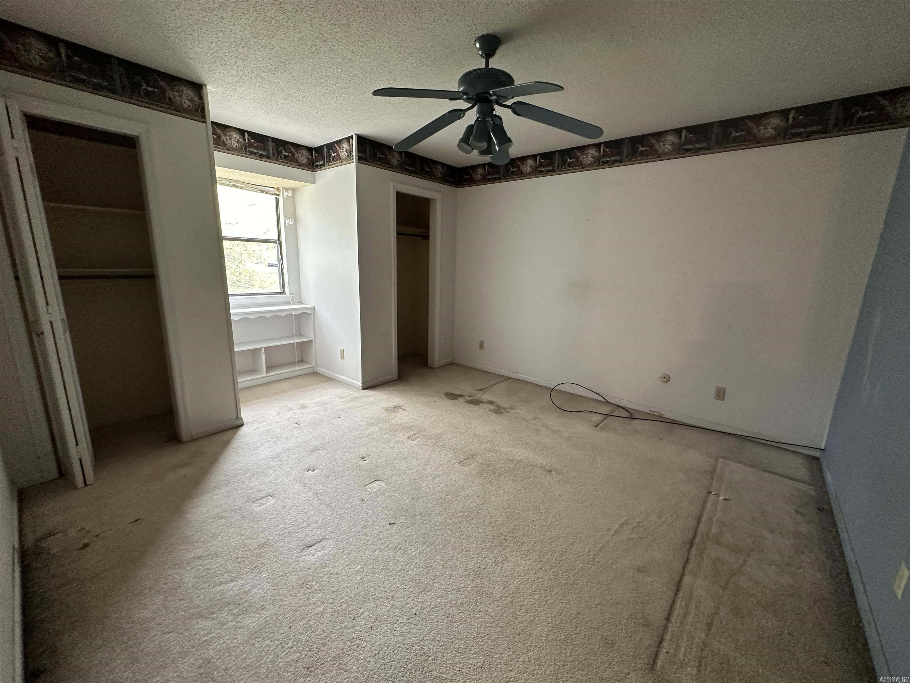 COUNTRY CLUB PARK - Residential