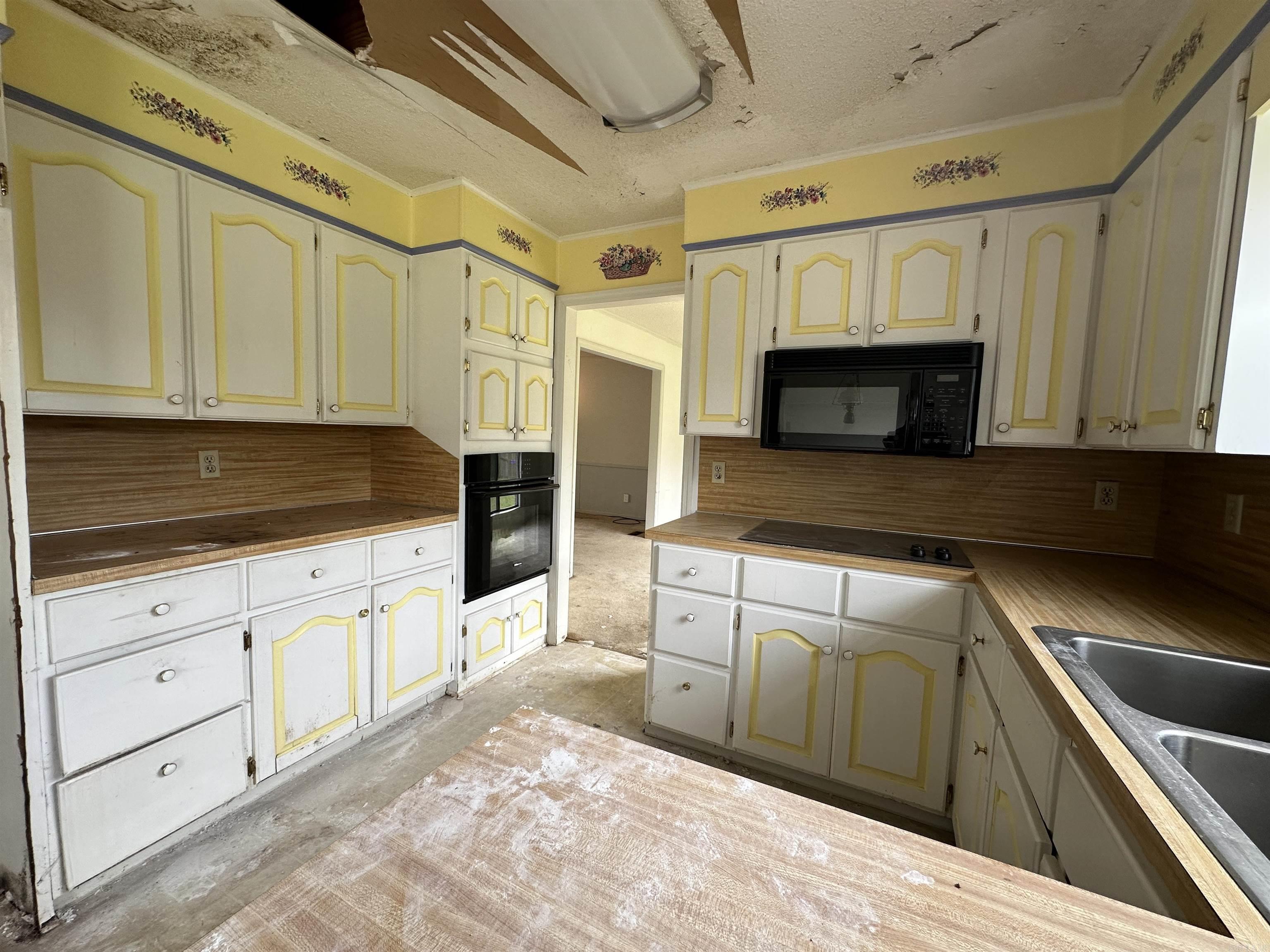 COUNTRY CLUB PARK - Residential