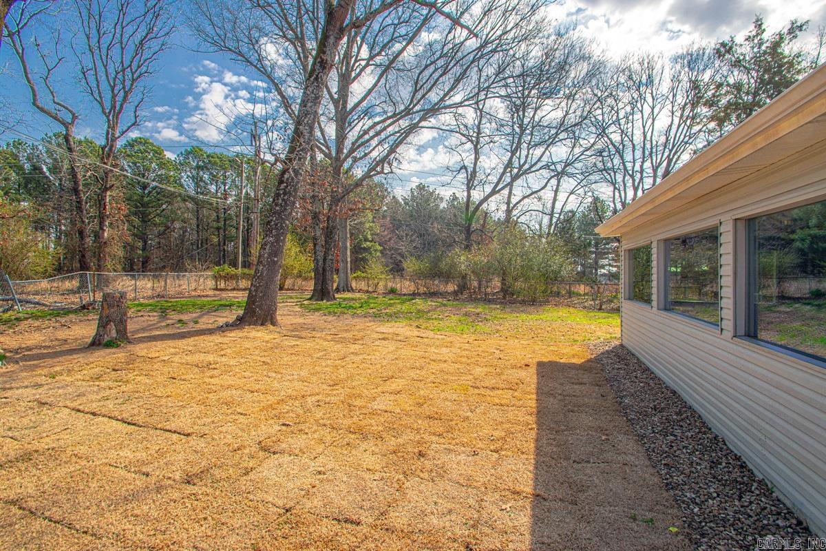 WOODLAND HILLS - Residential