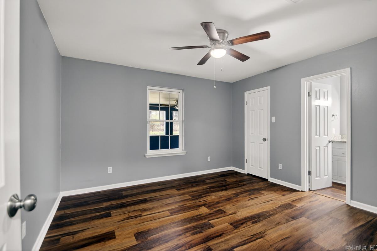 WOODLAND HILLS - Residential