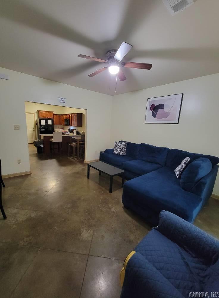 HAYS ADD - Residential Lease