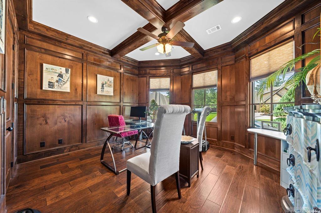 ARLINGTON PARK - Residential