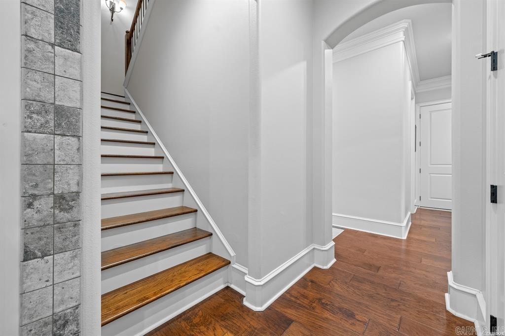 ARLINGTON PARK - Residential