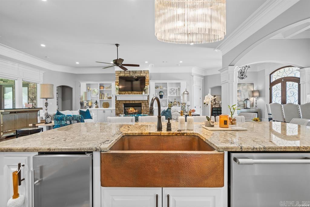 ARLINGTON PARK - Residential