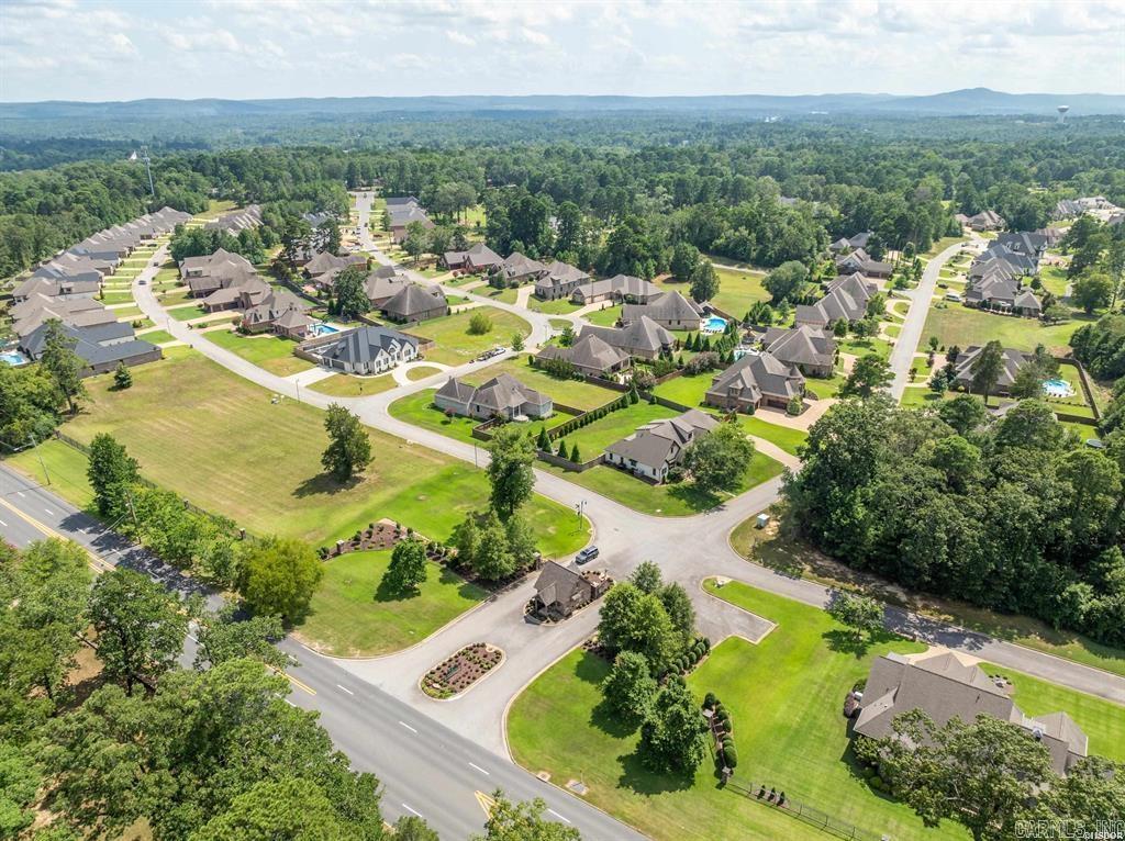 ARLINGTON PARK - Residential