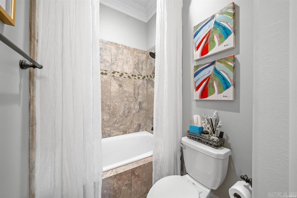 ARLINGTON PARK - Residential