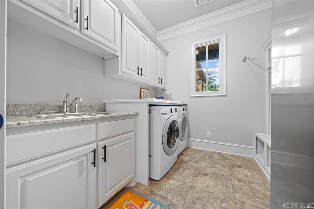 ARLINGTON PARK - Residential