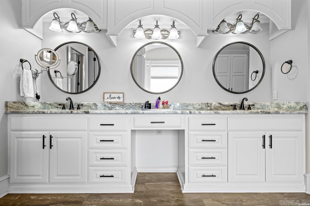 ARLINGTON PARK - Residential