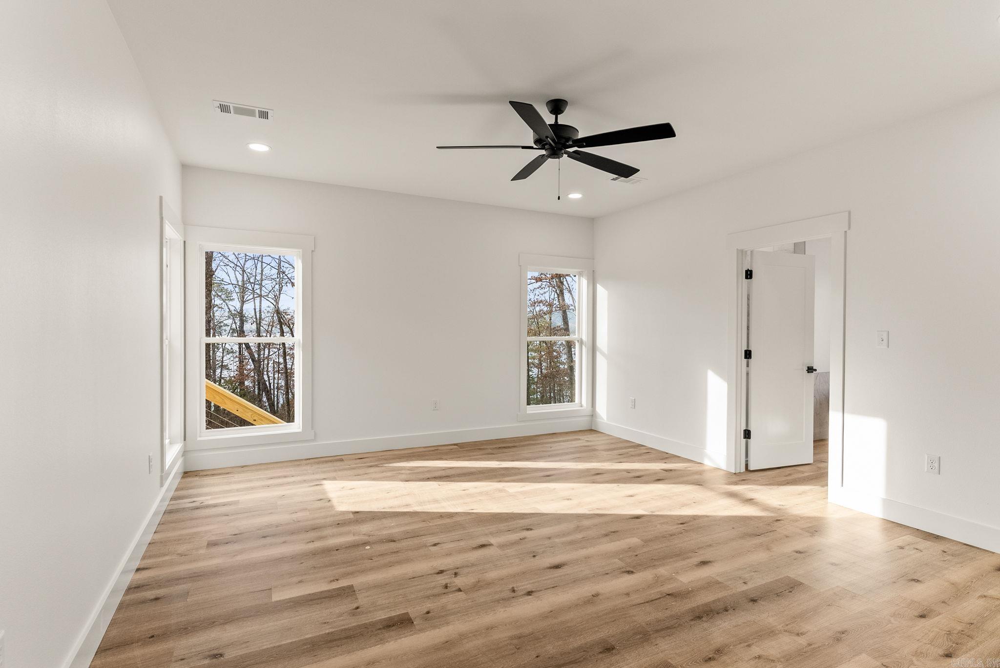 CRYSTAL BROOKE SHORES - Residential