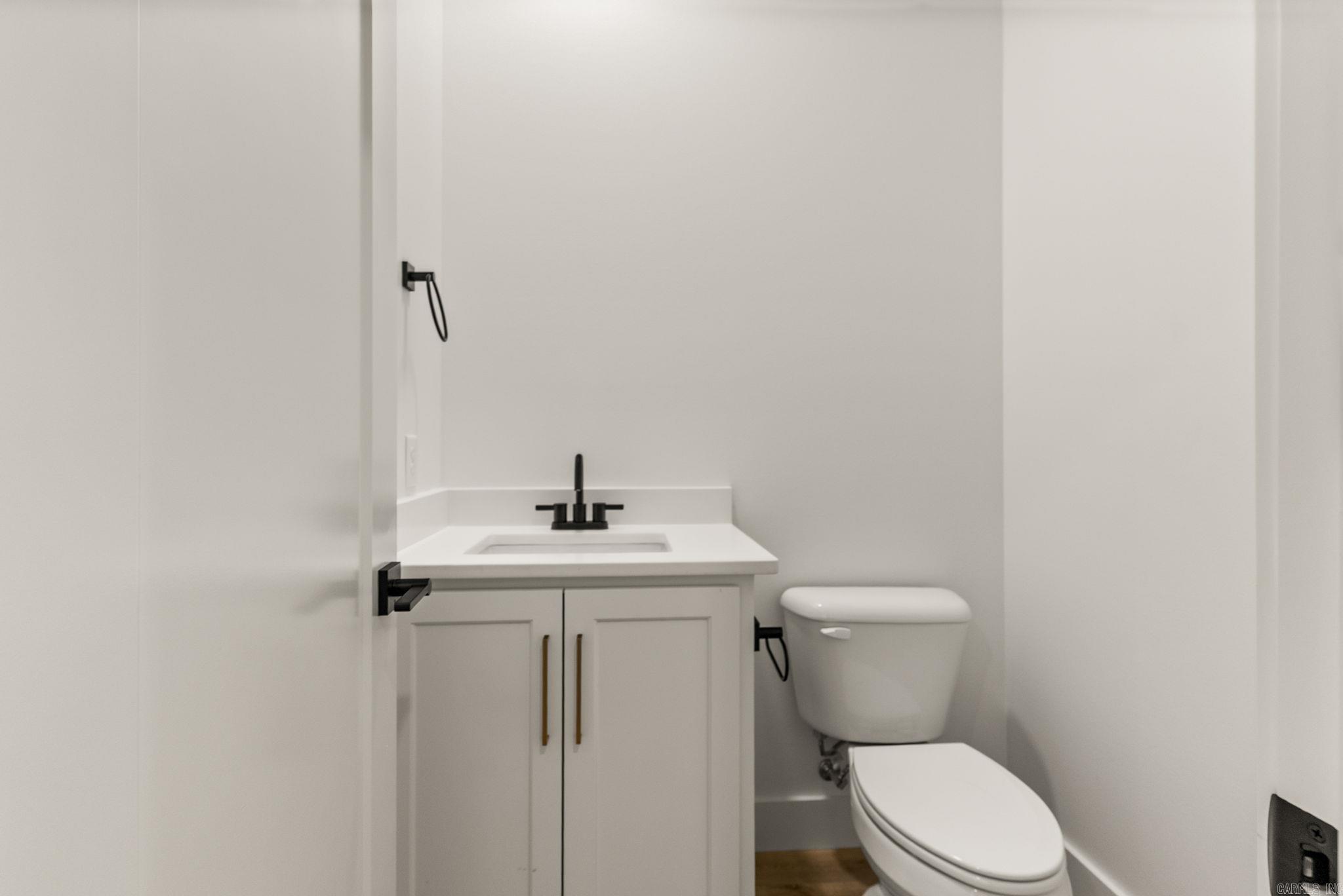 CRYSTAL BROOKE SHORES - Residential