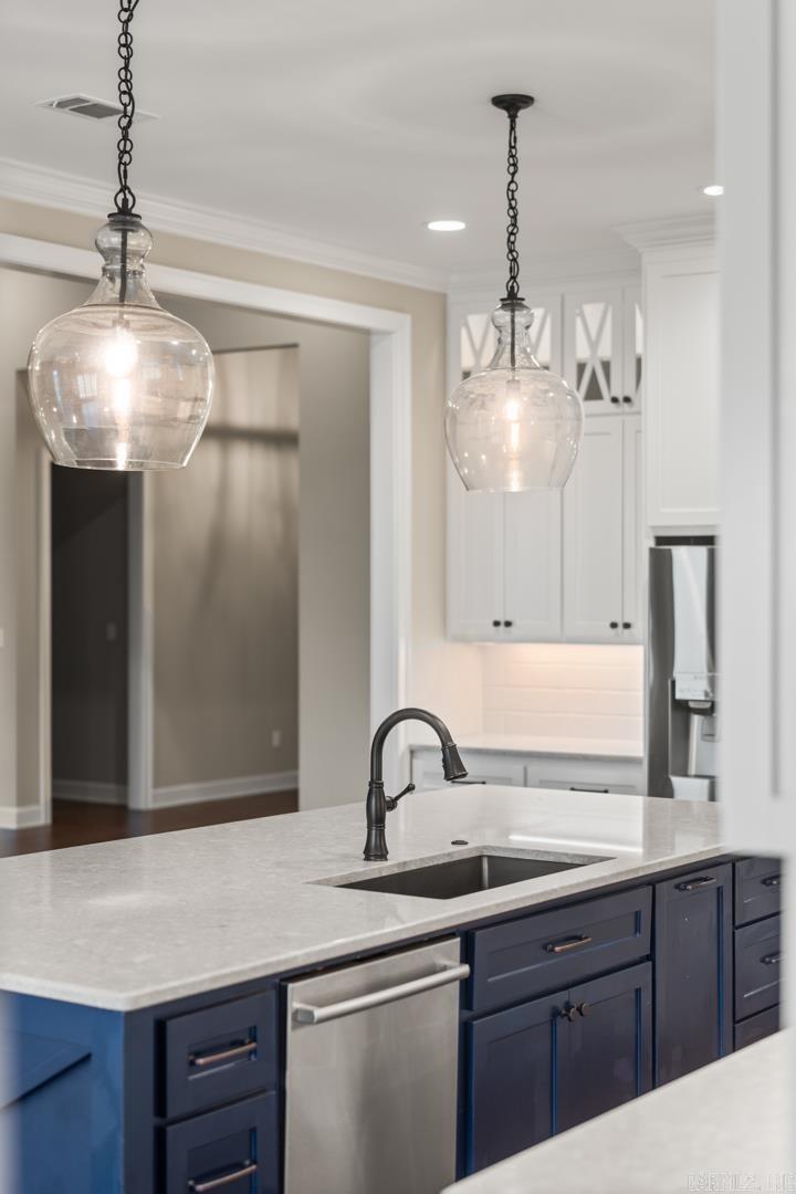 WOODRIDGE - Residential