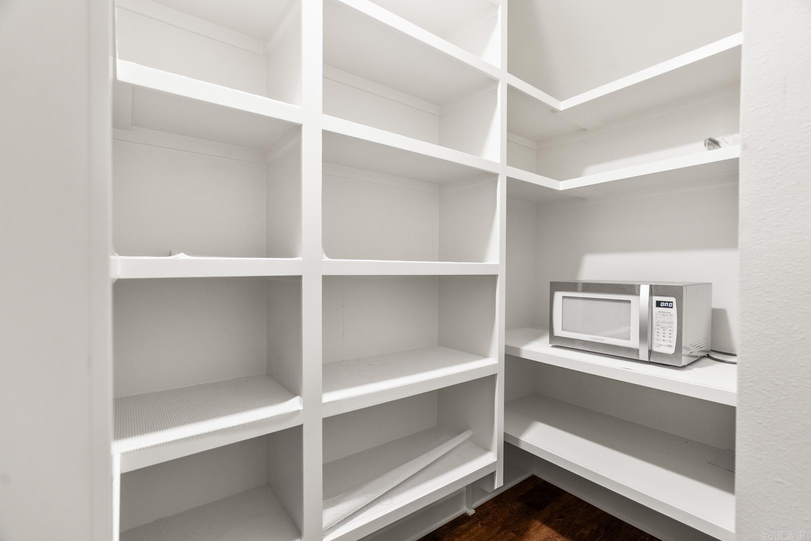 WOODRIDGE - Residential