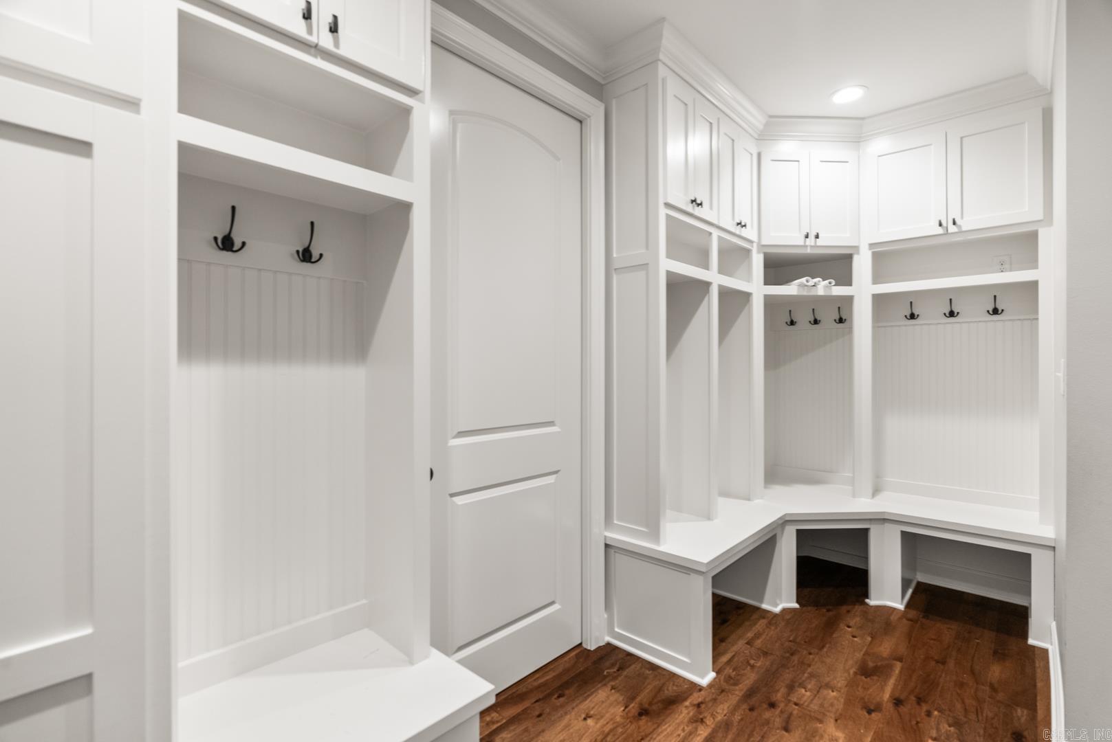 WOODRIDGE - Residential