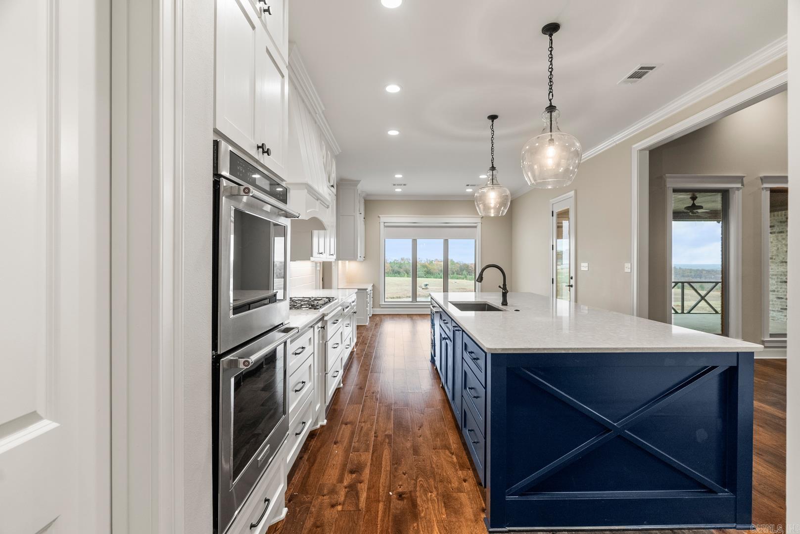 WOODRIDGE - Residential