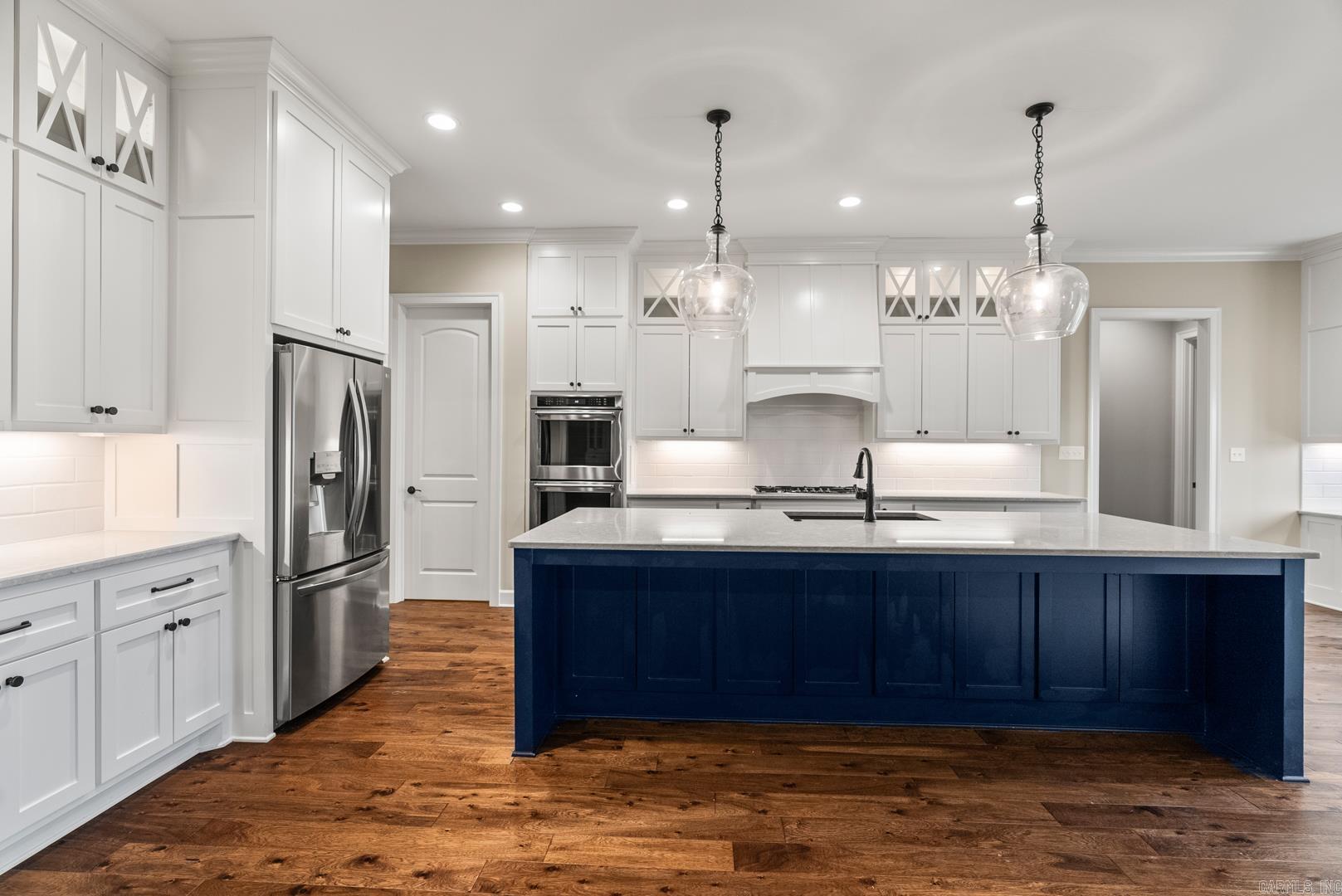 WOODRIDGE - Residential