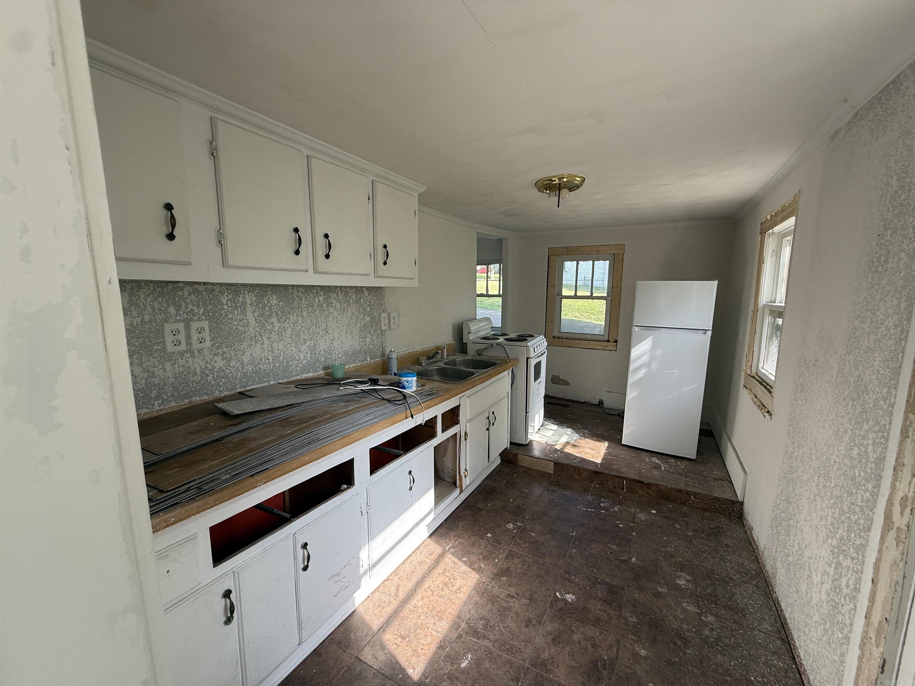 CASTLEBERRY 1ST - Residential