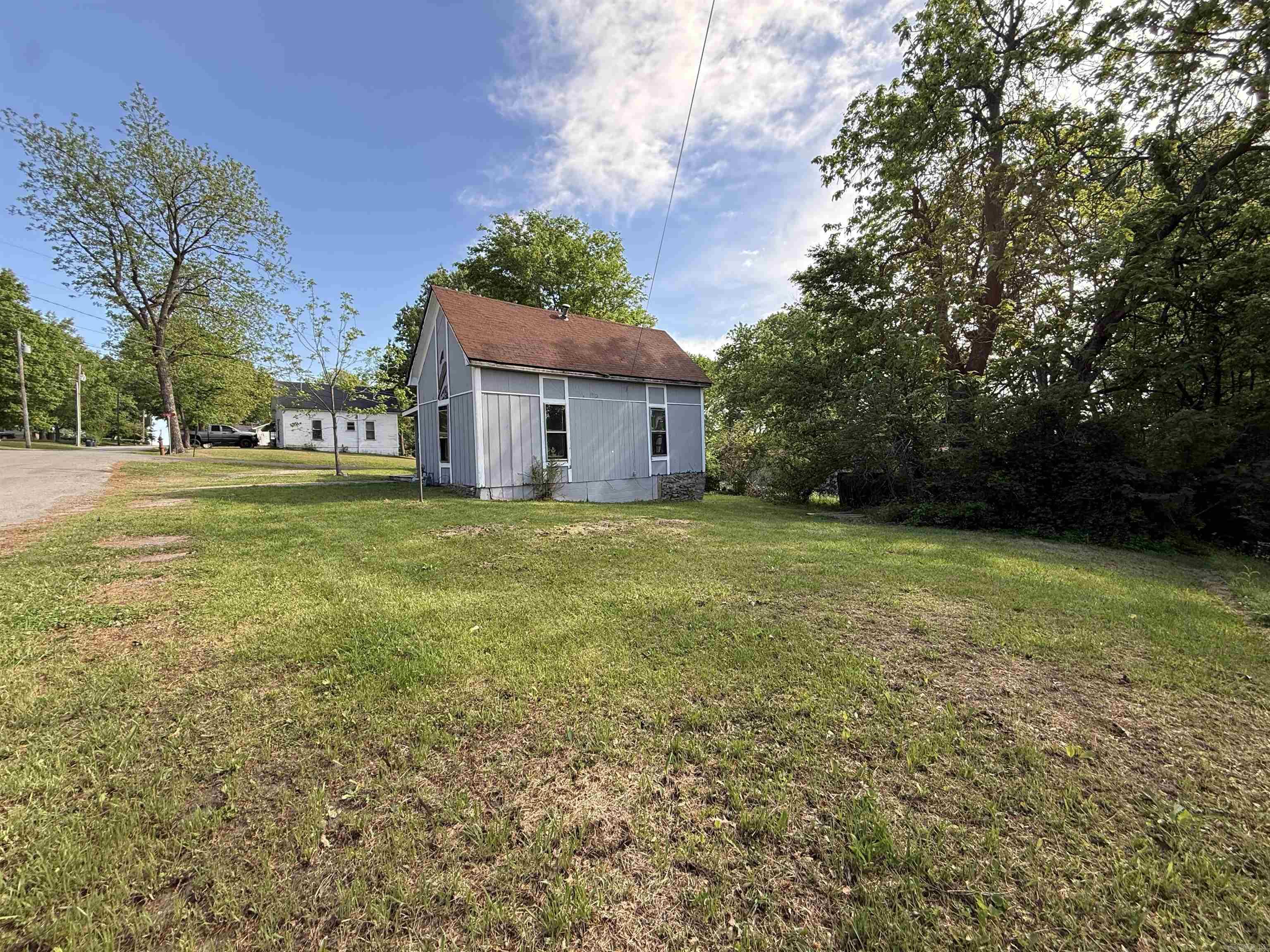 CASTLEBERRY 1ST - Residential