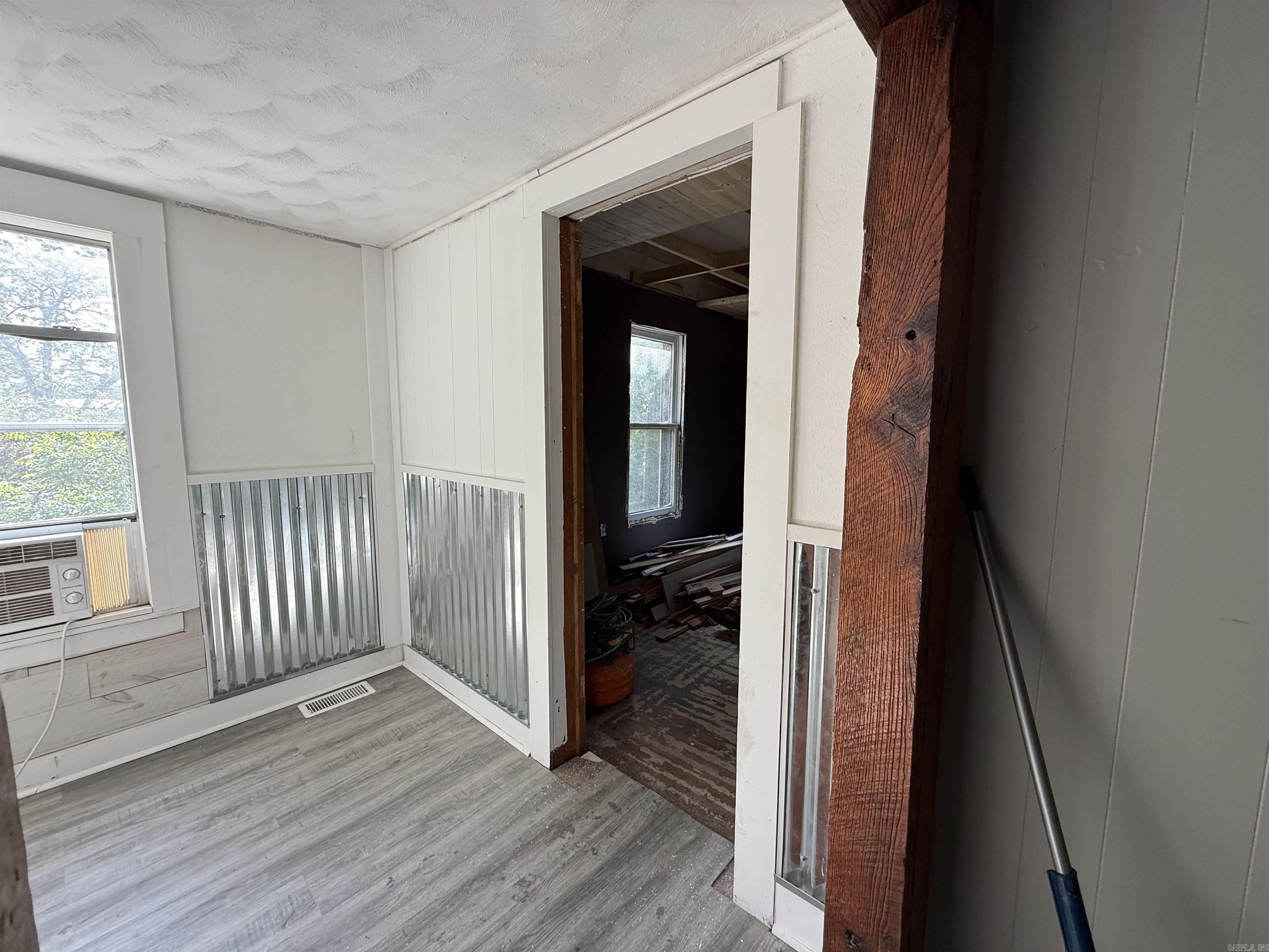 CASTLEBERRY 1ST - Residential