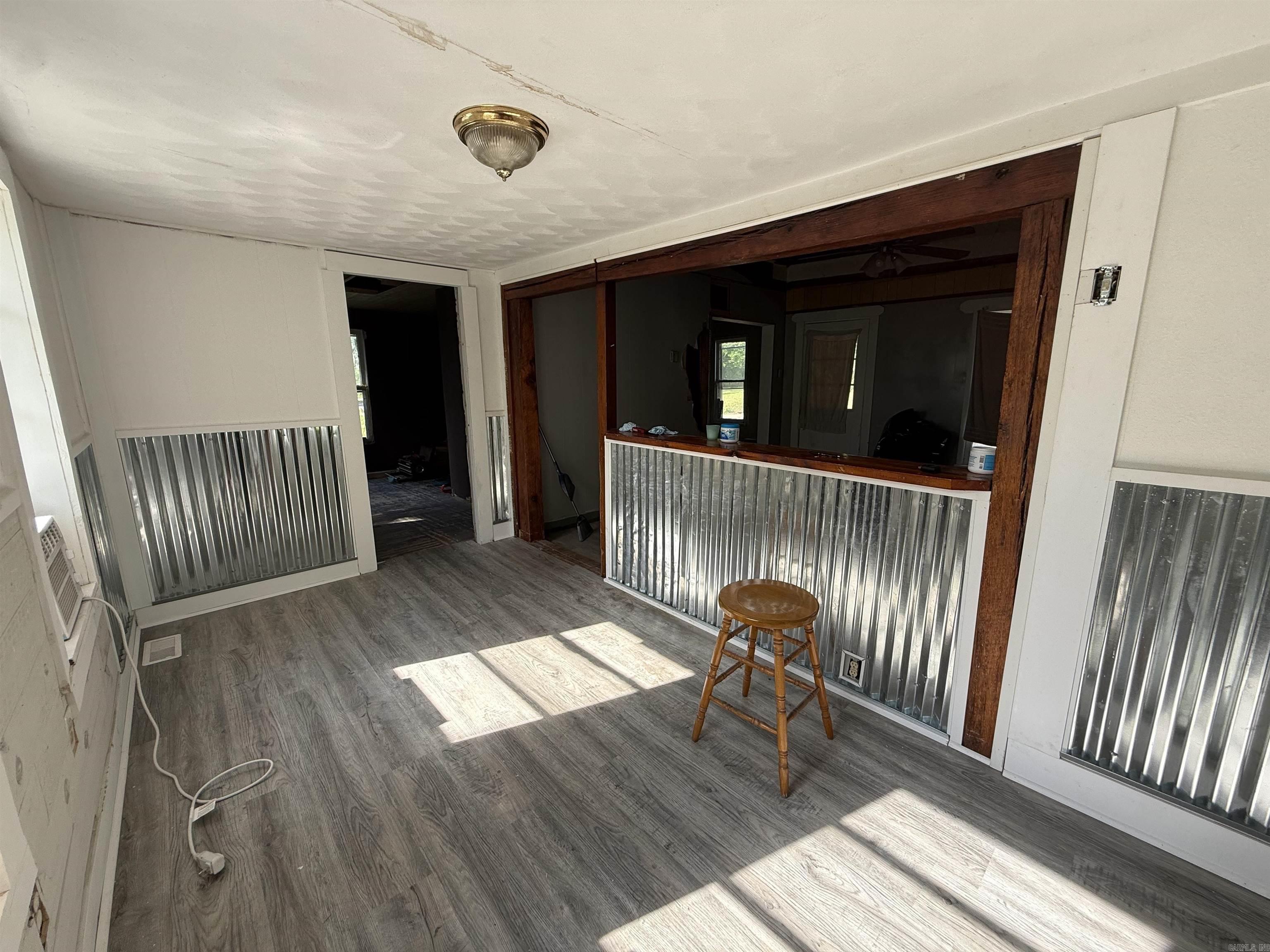 CASTLEBERRY 1ST - Residential