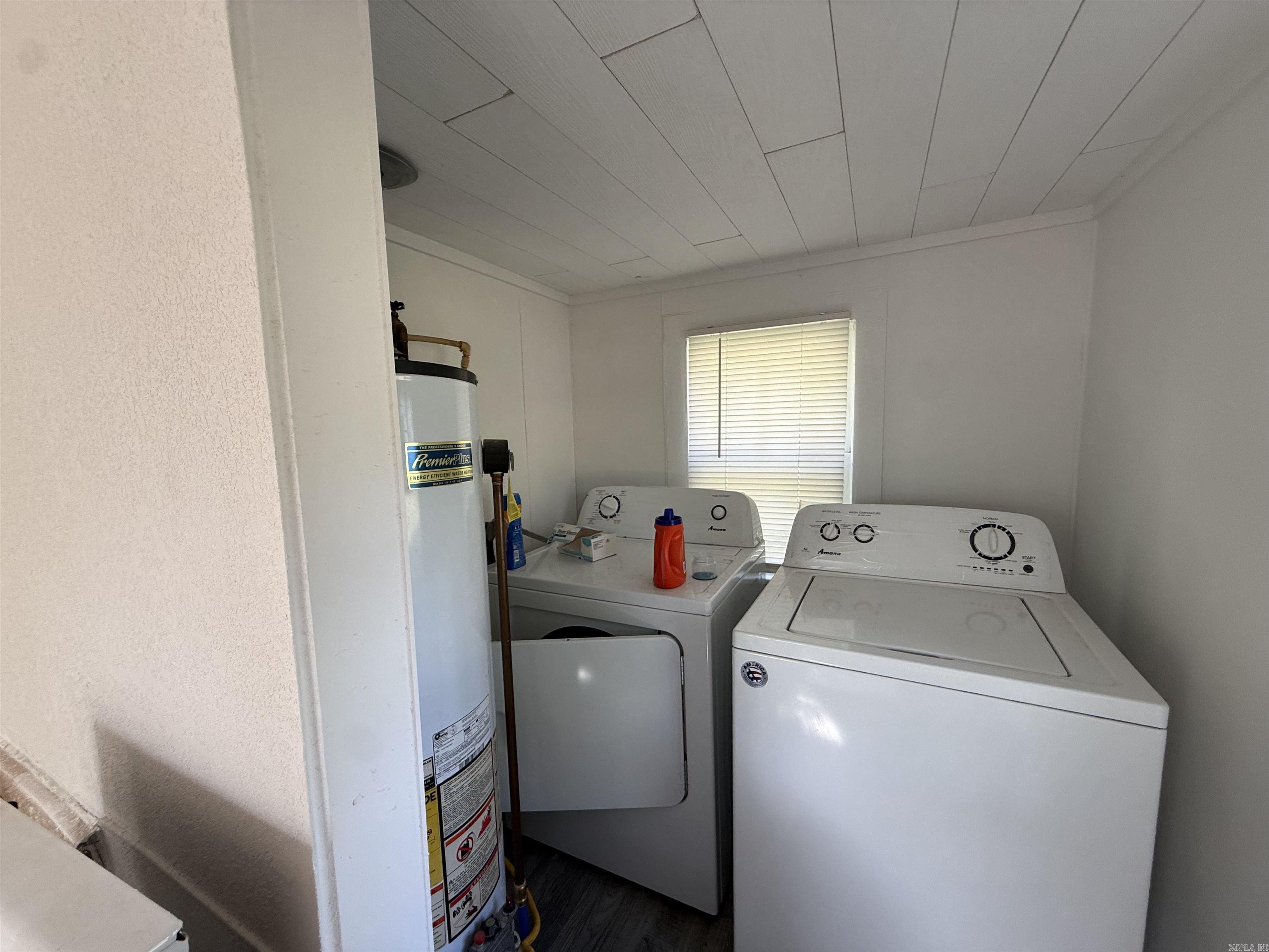 CASTLEBERRY 1ST - Residential