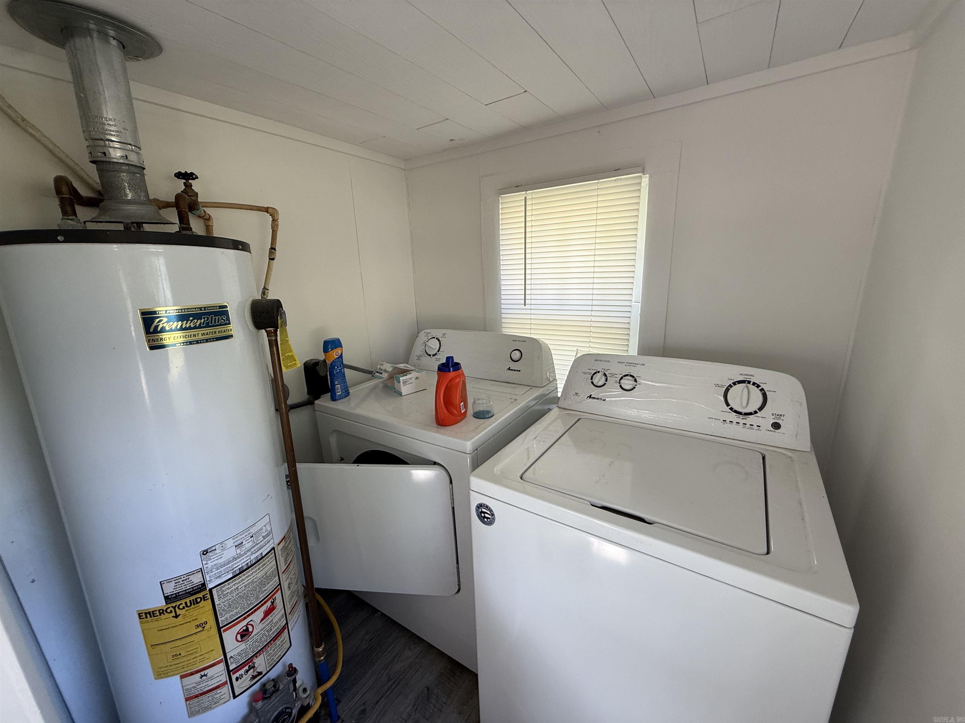 CASTLEBERRY 1ST - Residential