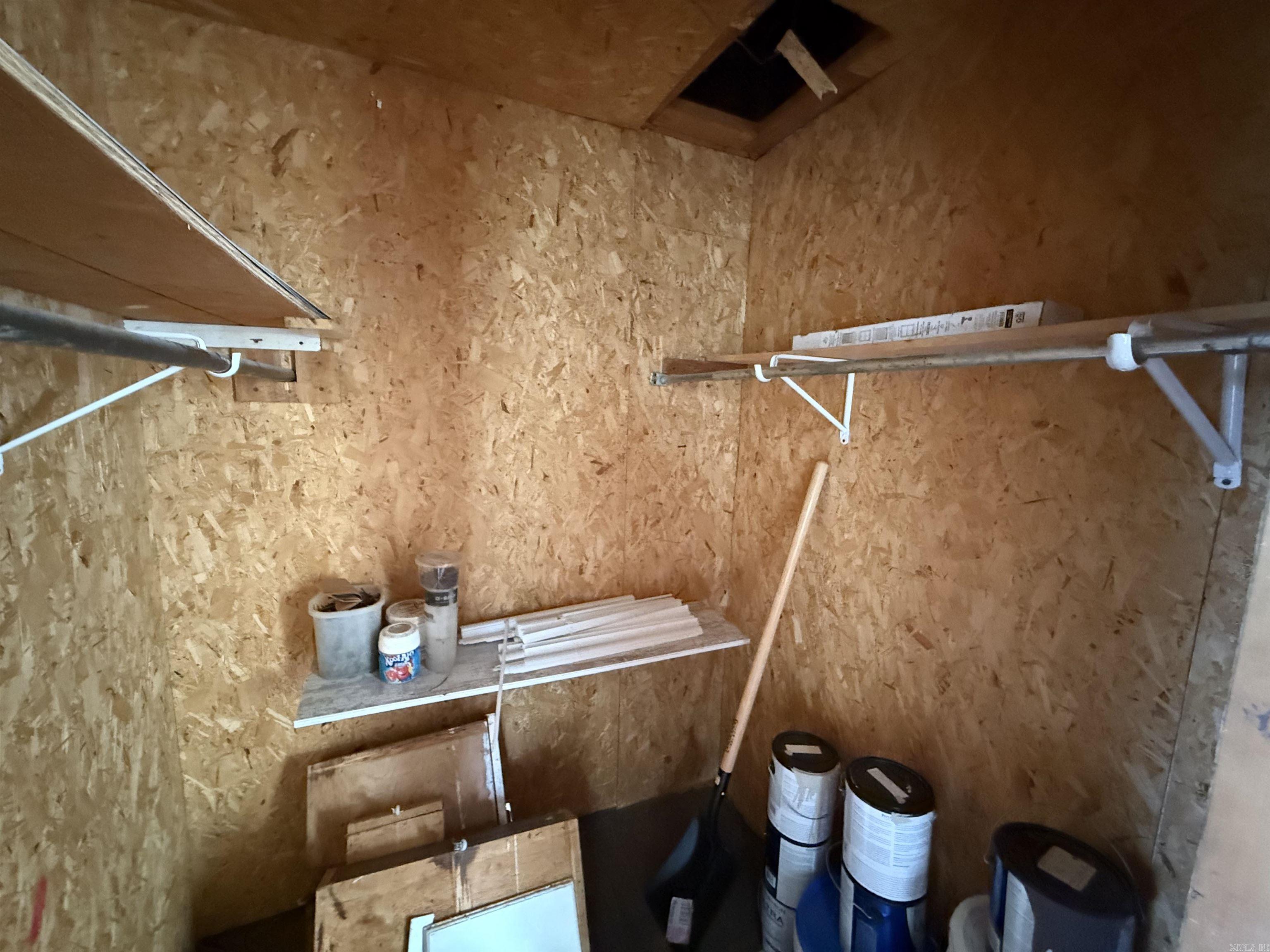 CASTLEBERRY 1ST - Residential