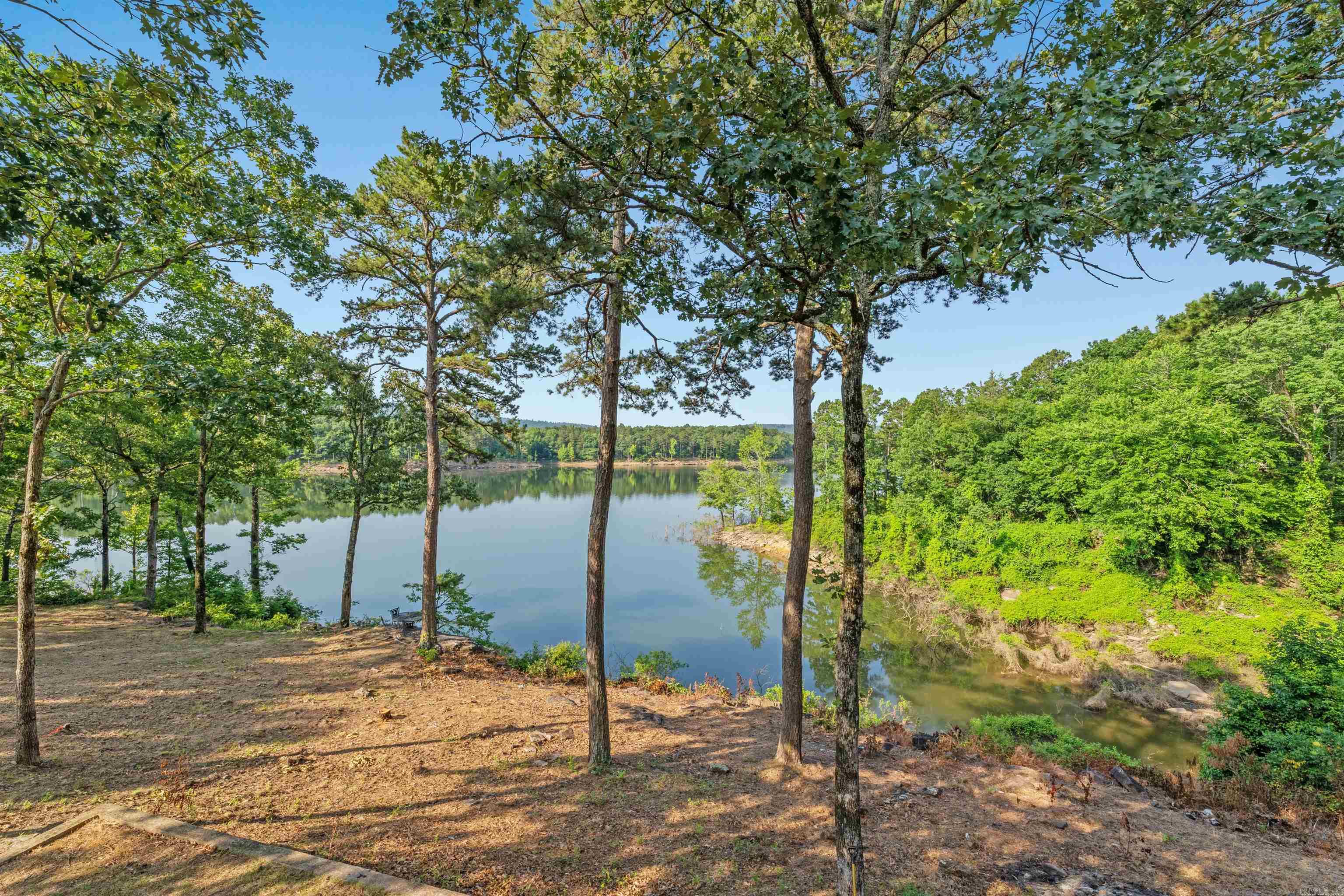 GOLDEN RETREAT - Residential