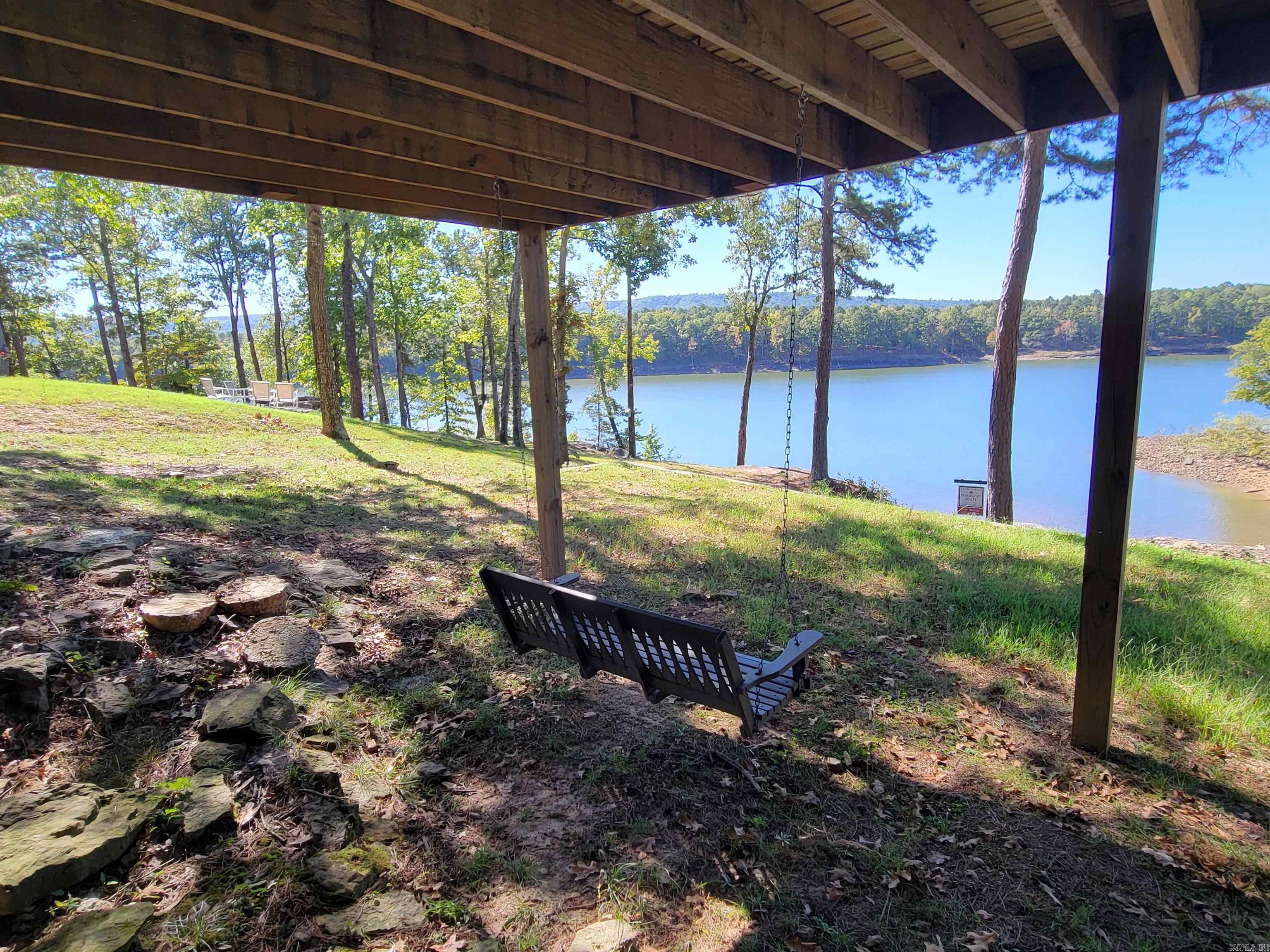 GOLDEN RETREAT - Residential