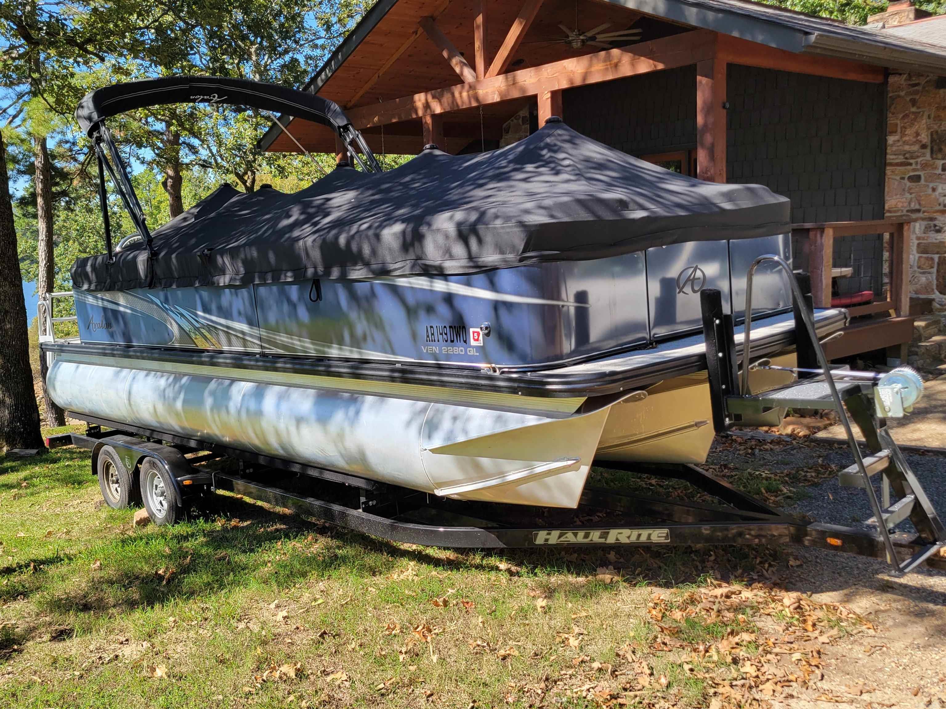 GOLDEN RETREAT - Residential