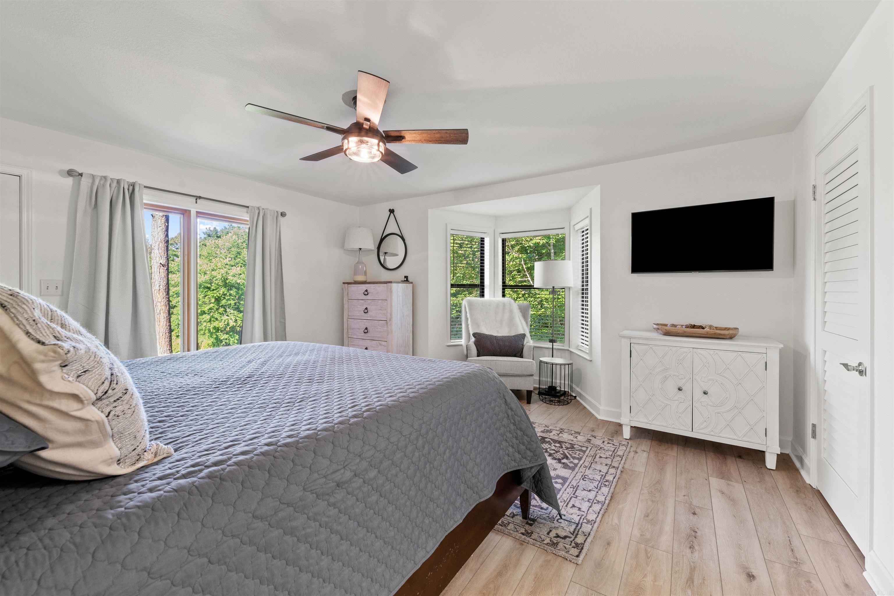 GOLDEN RETREAT - Residential