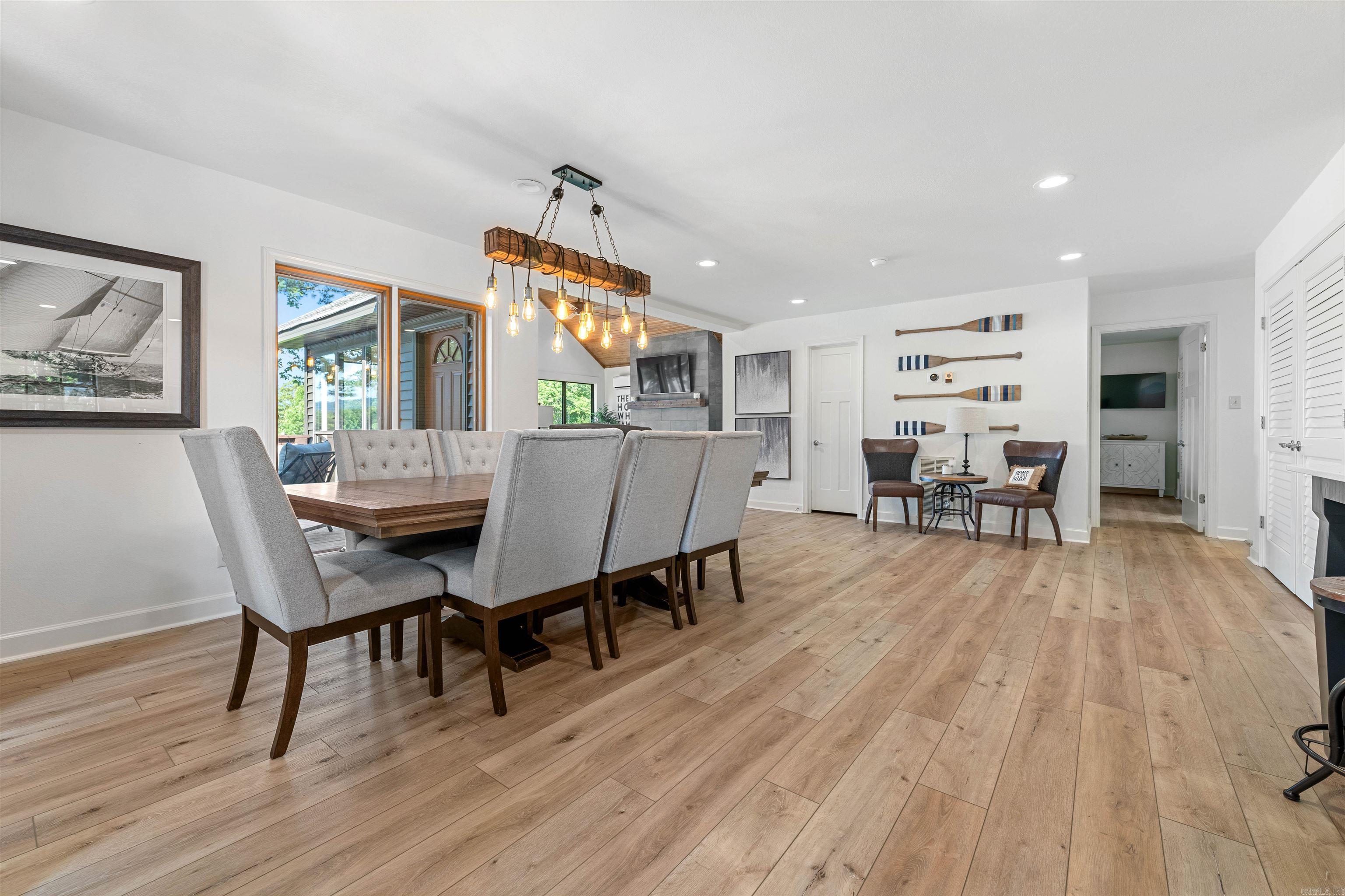 GOLDEN RETREAT - Residential