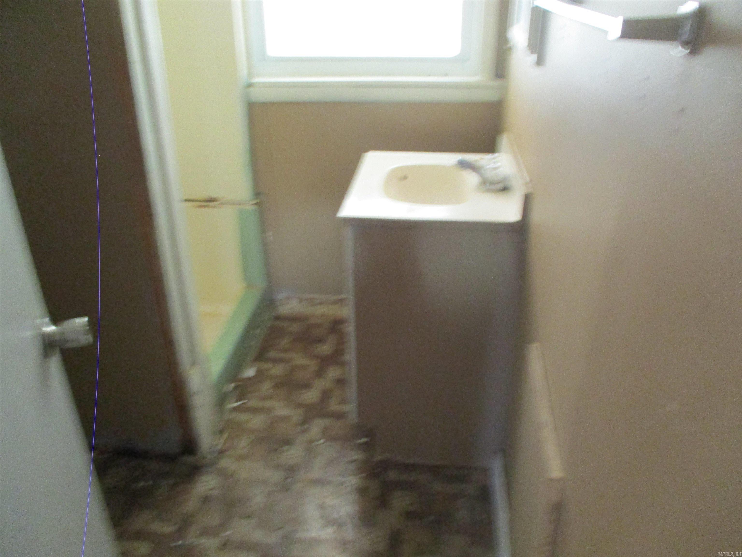 MASSIE WEST - Residential