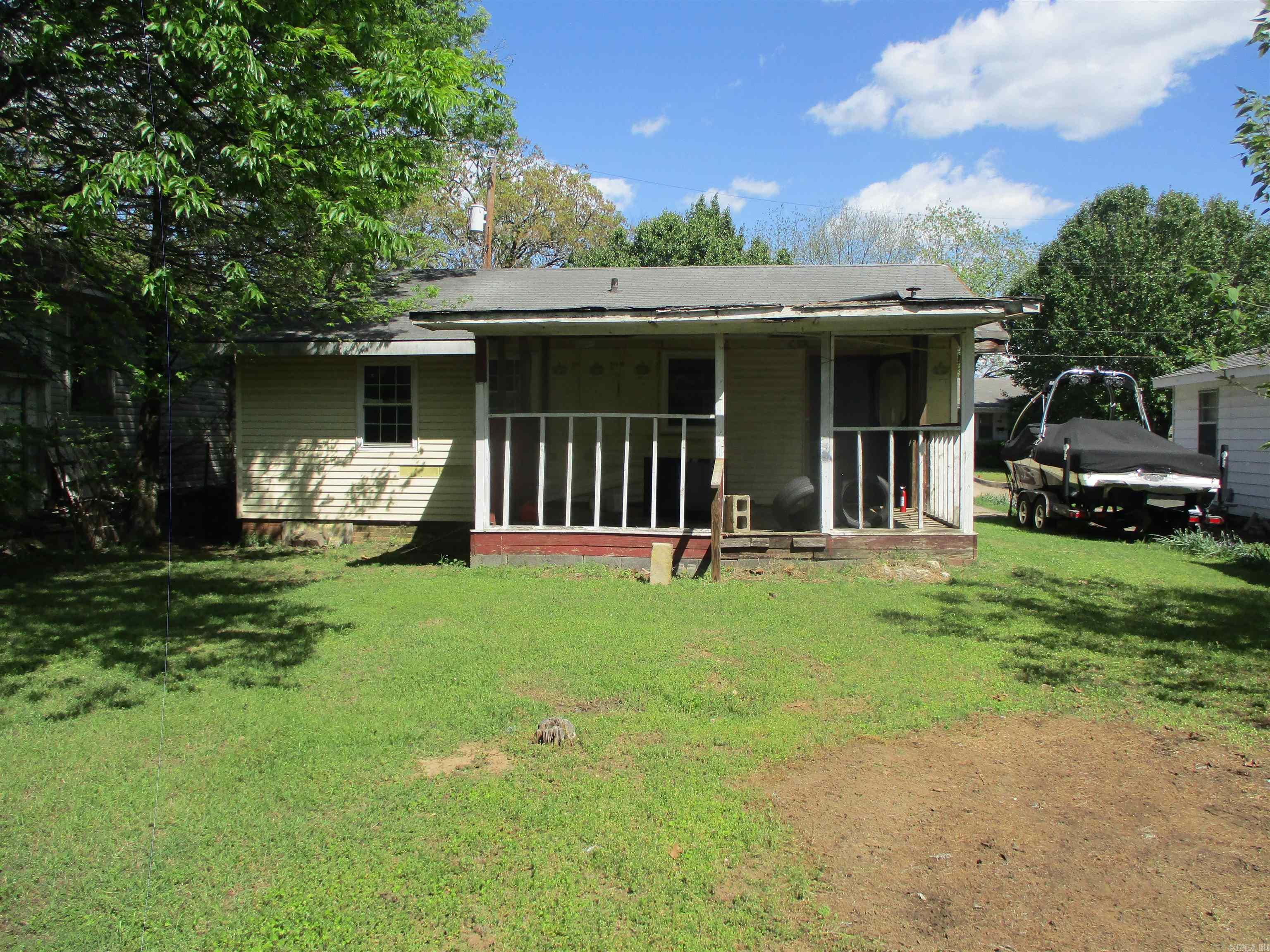 MASSIE WEST - Residential