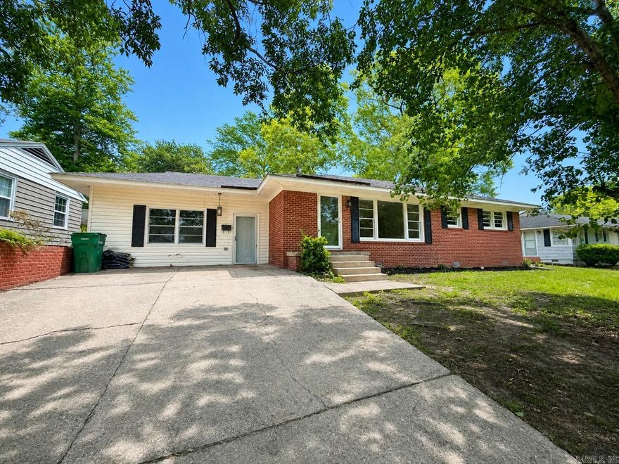 Beautifully remodeled 4-bedroom, 2-bath home featuring a desirable split floorplan and modern updates throughout. This move-in ready property offers fresh finishes, updated flooring, and a bright, open feel that’s perfect for both everyday living and entertaining.  The spacious layout provides privacy with a split-bedroom design, while the main living areas flow seamlessly. The kitchen has been refreshed with updated cabinetry, countertops, and fixtures, creating a clean and functional space.  Major upgrades include a new architectural roof, giving peace of mind for years to come. Both bathrooms have been updated, and every room reflects the home’s fresh, modern renovation.  Don’t miss your opportunity to own this fully updated, move-in ready home!