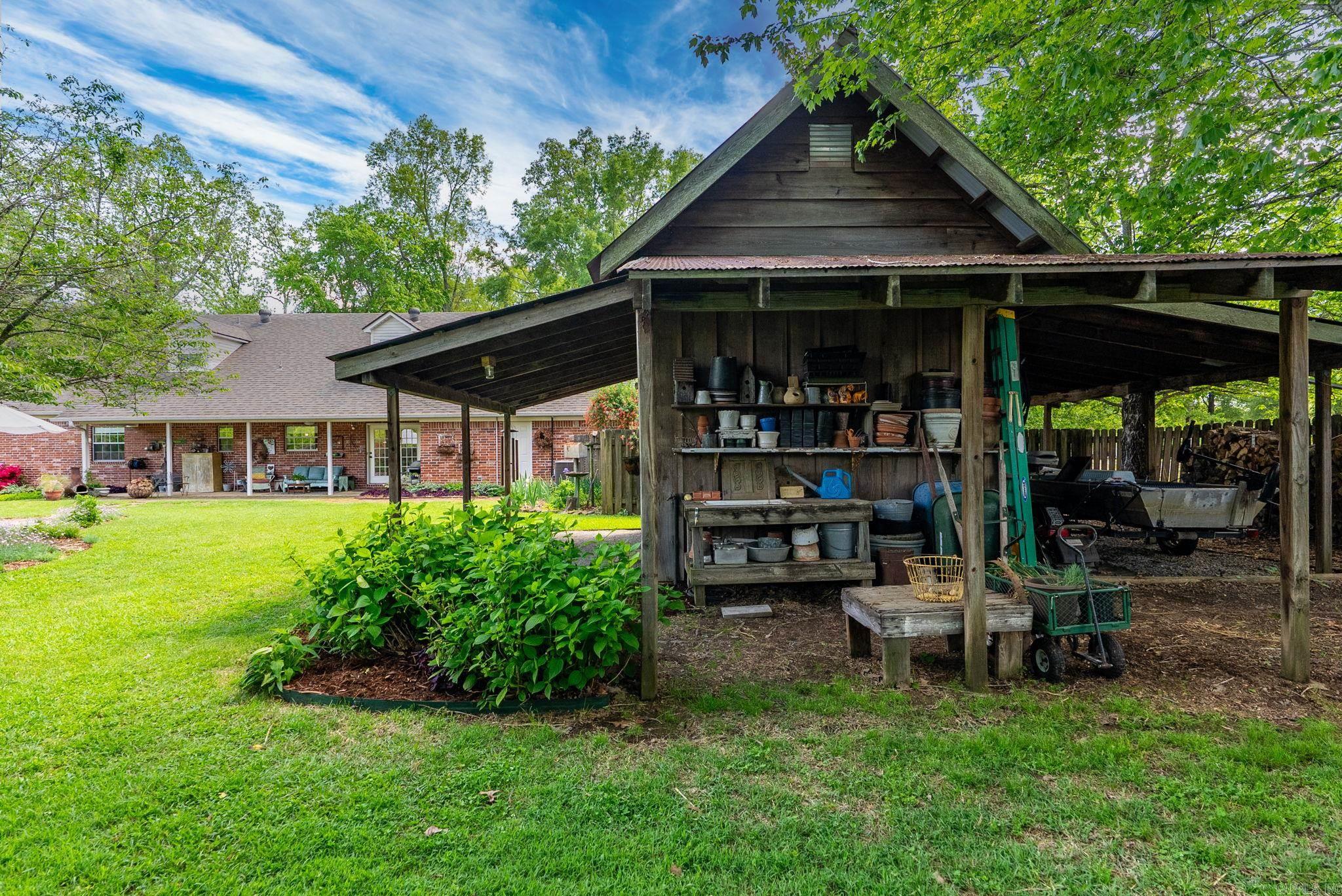 SIMMONS PLACE - Residential