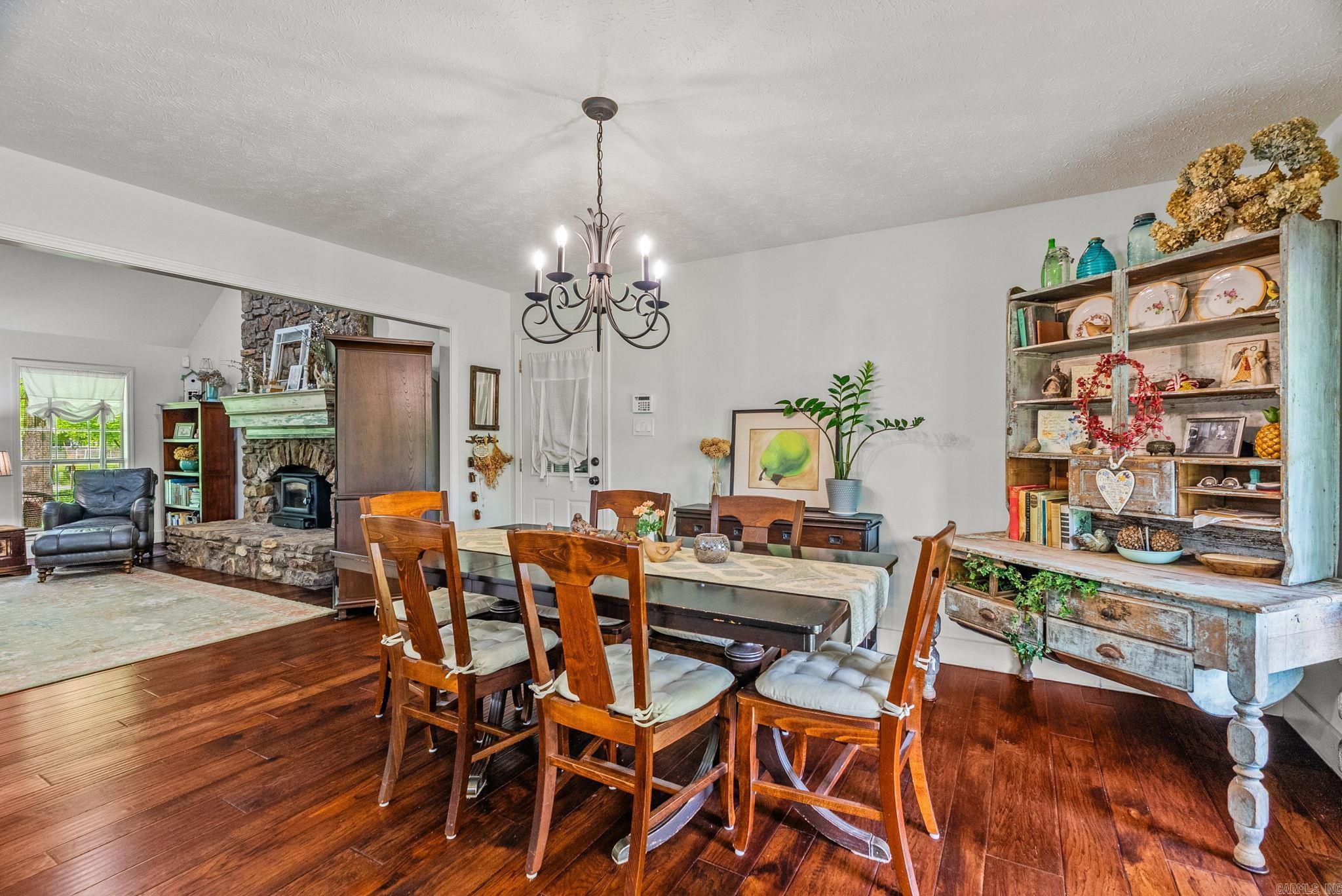 SIMMONS PLACE - Residential