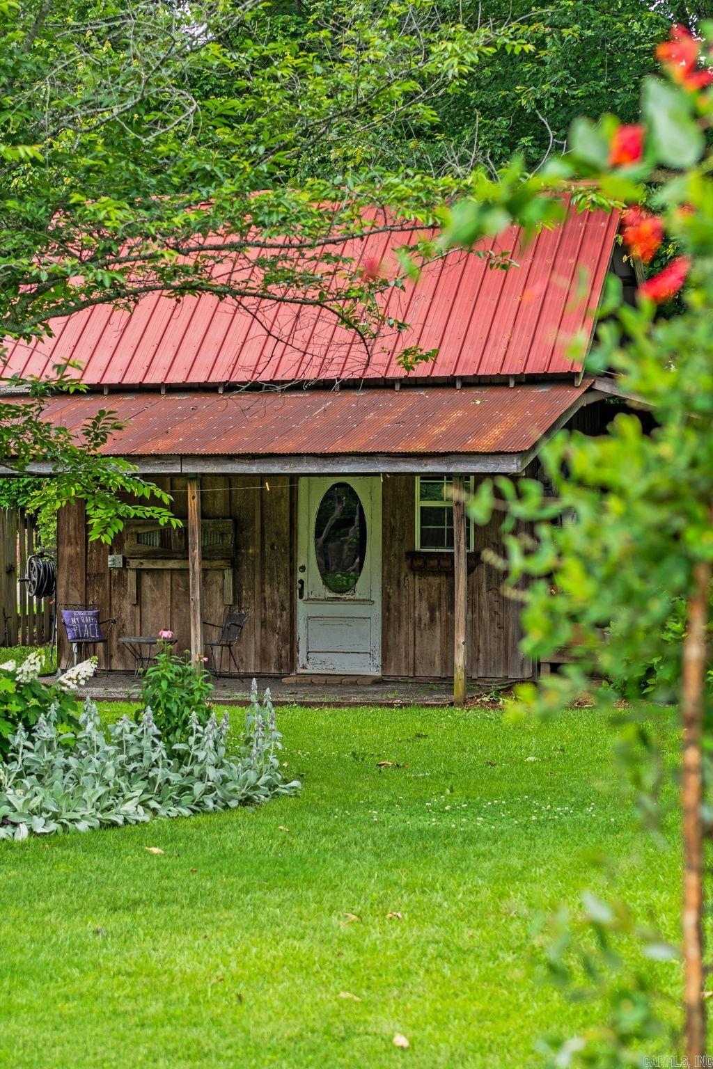 SIMMONS PLACE - Residential